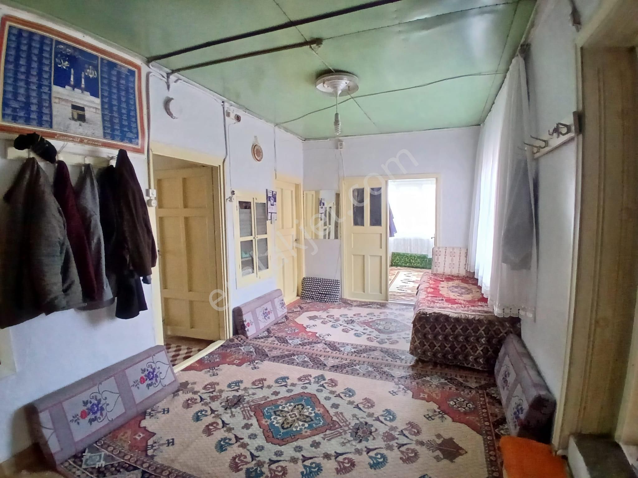 Akçay Emlak'tan Akşehir Çay Mahallesinde Bahçeli Satılık Müstakil Ev - Görsel 17