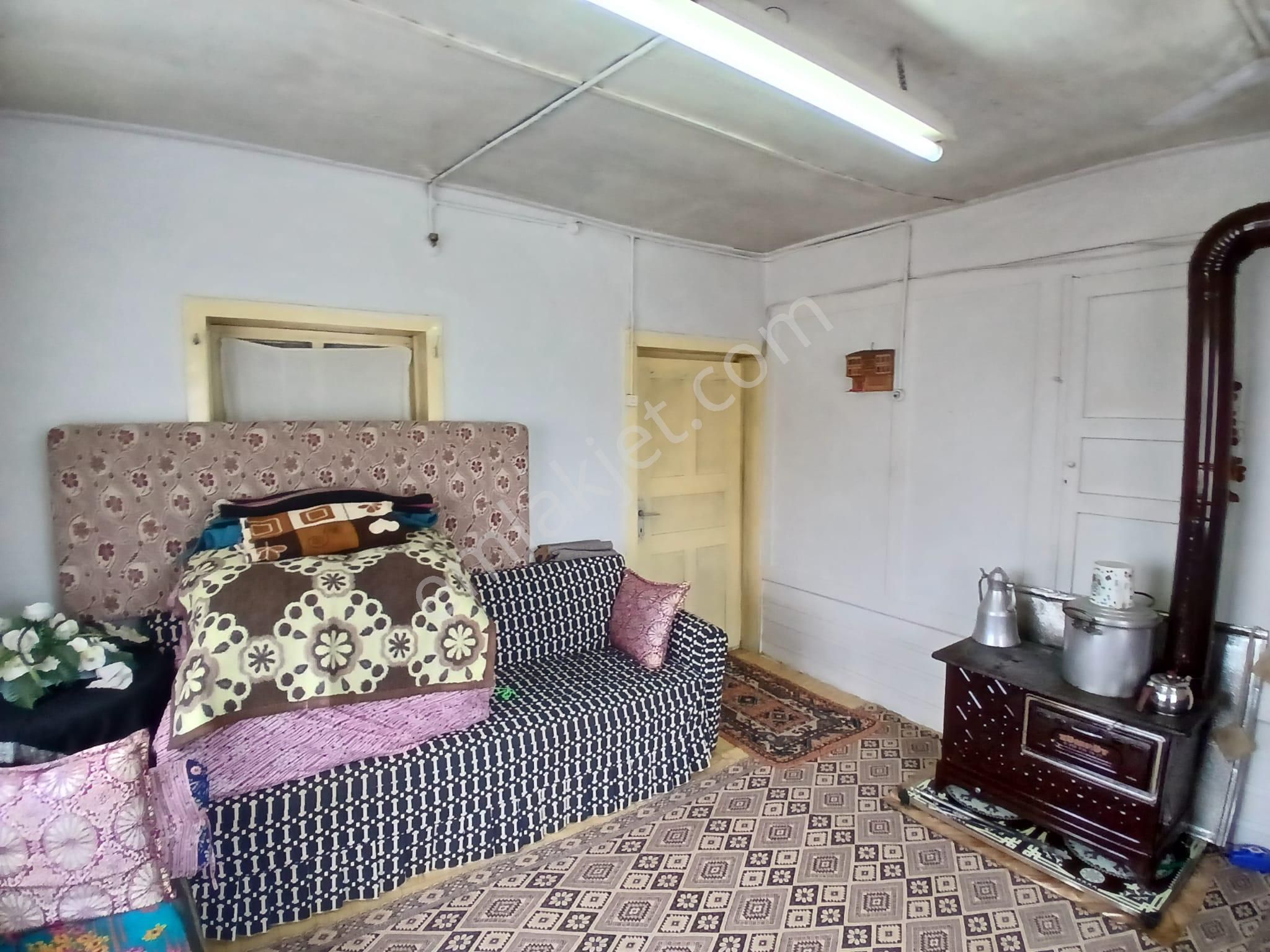 Akçay Emlak'tan Akşehir Çay Mahallesinde Bahçeli Satılık Müstakil Ev - Görsel 13