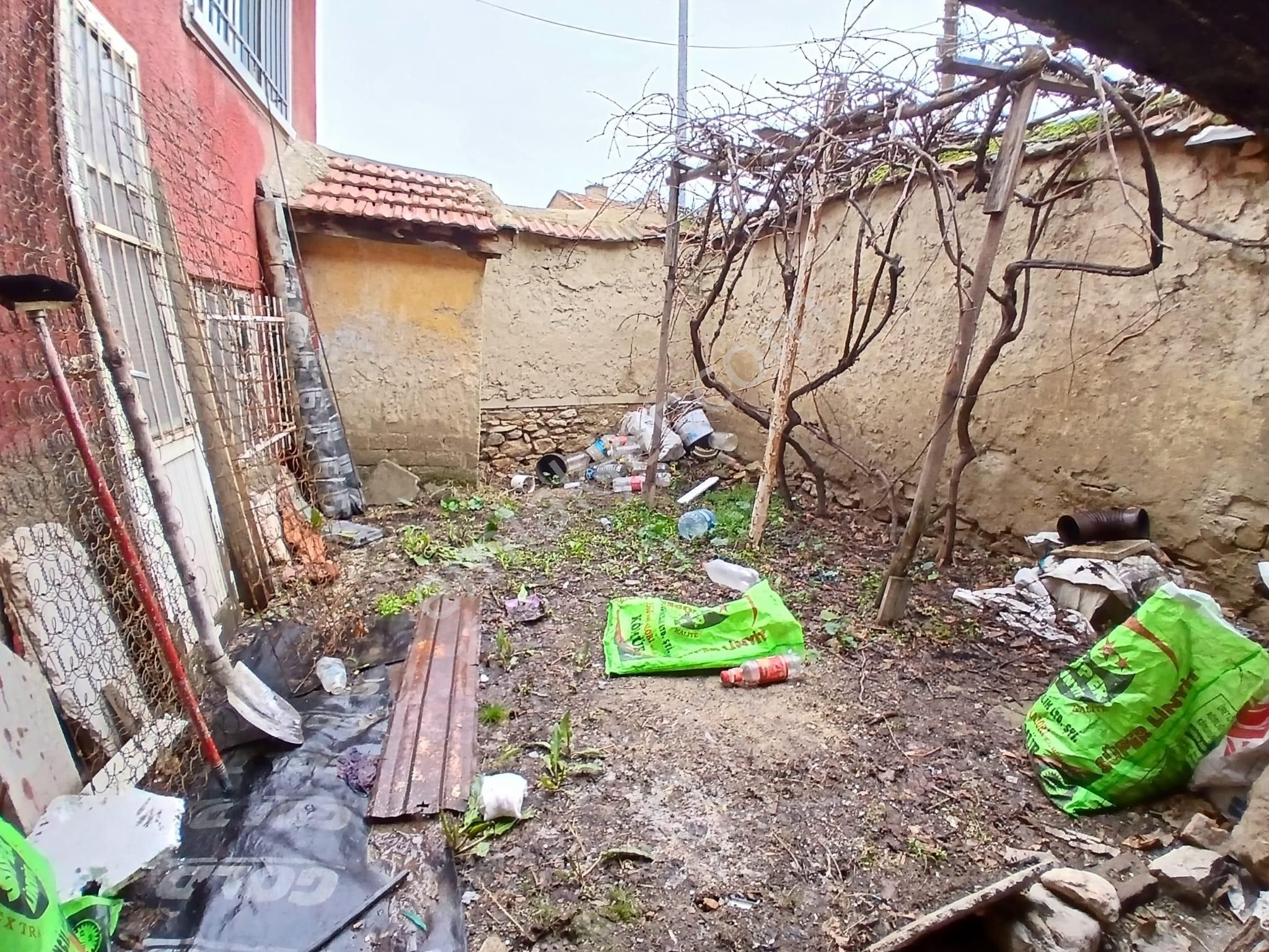 Akçay Emlak'tan Akşehir Çay Mahallesinde Bahçeli Satılık Müstakil Ev - Görsel 27