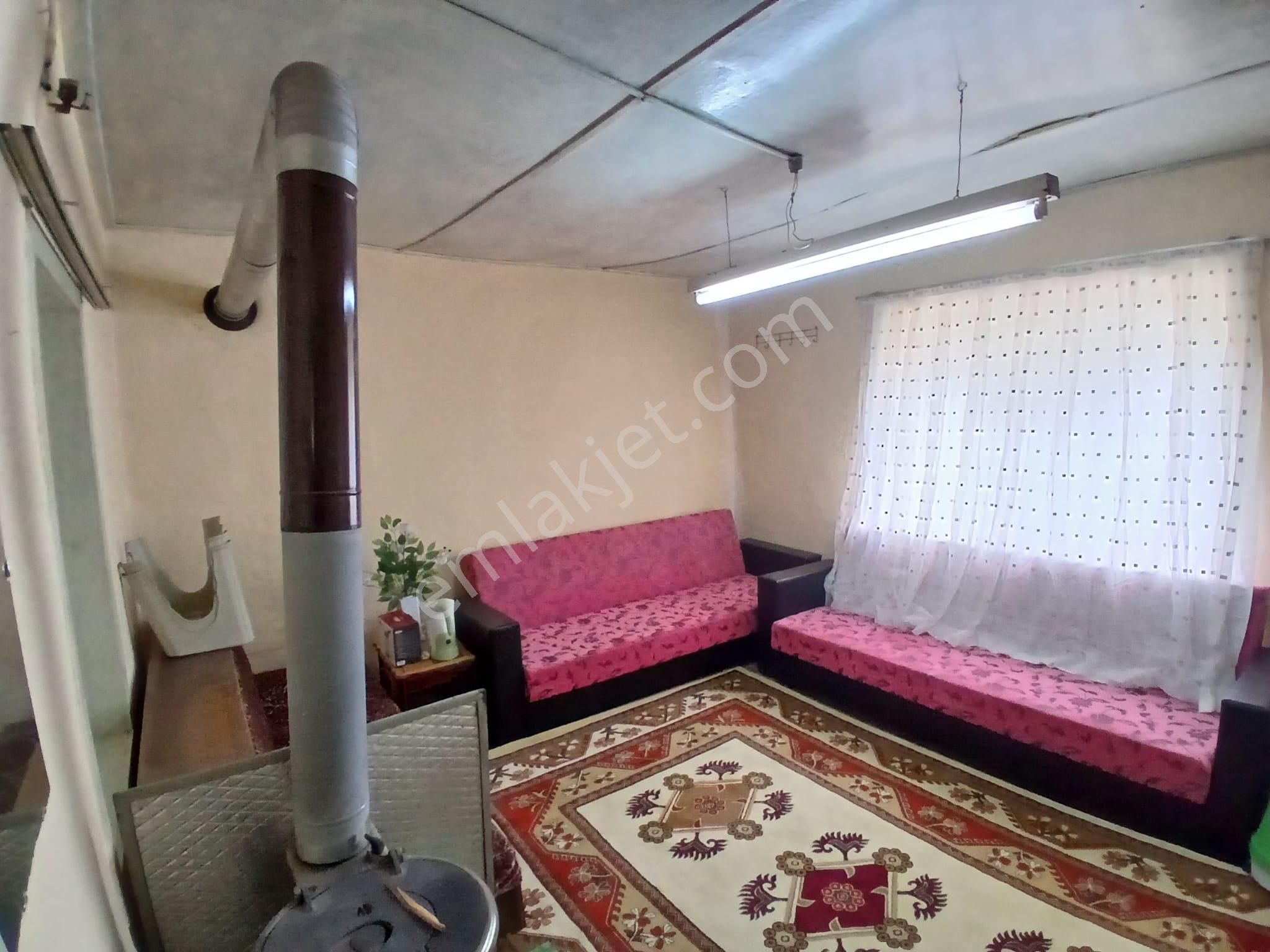 Akçay Emlak'tan Akşehir Çay Mahallesinde Bahçeli Satılık Müstakil Ev - Görsel 6