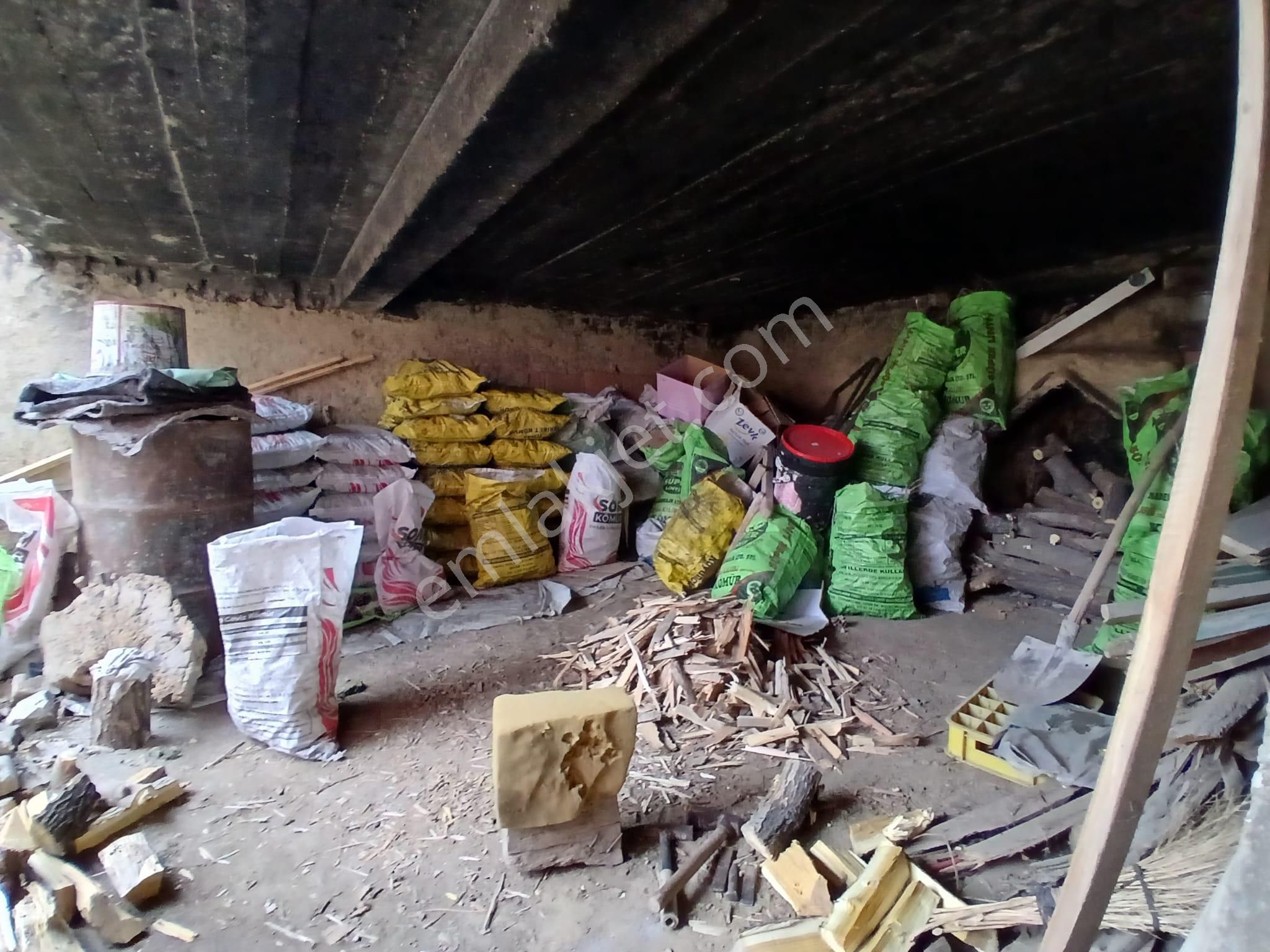 Akçay Emlak'tan Akşehir Çay Mahallesinde Bahçeli Satılık Müstakil Ev - Görsel 29