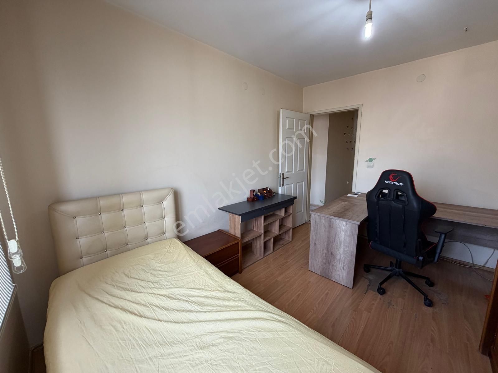 Ata Mahallesinde Güvenlikli Sitede Full Eşyalı Kiralık 3+1 - Görsel 32