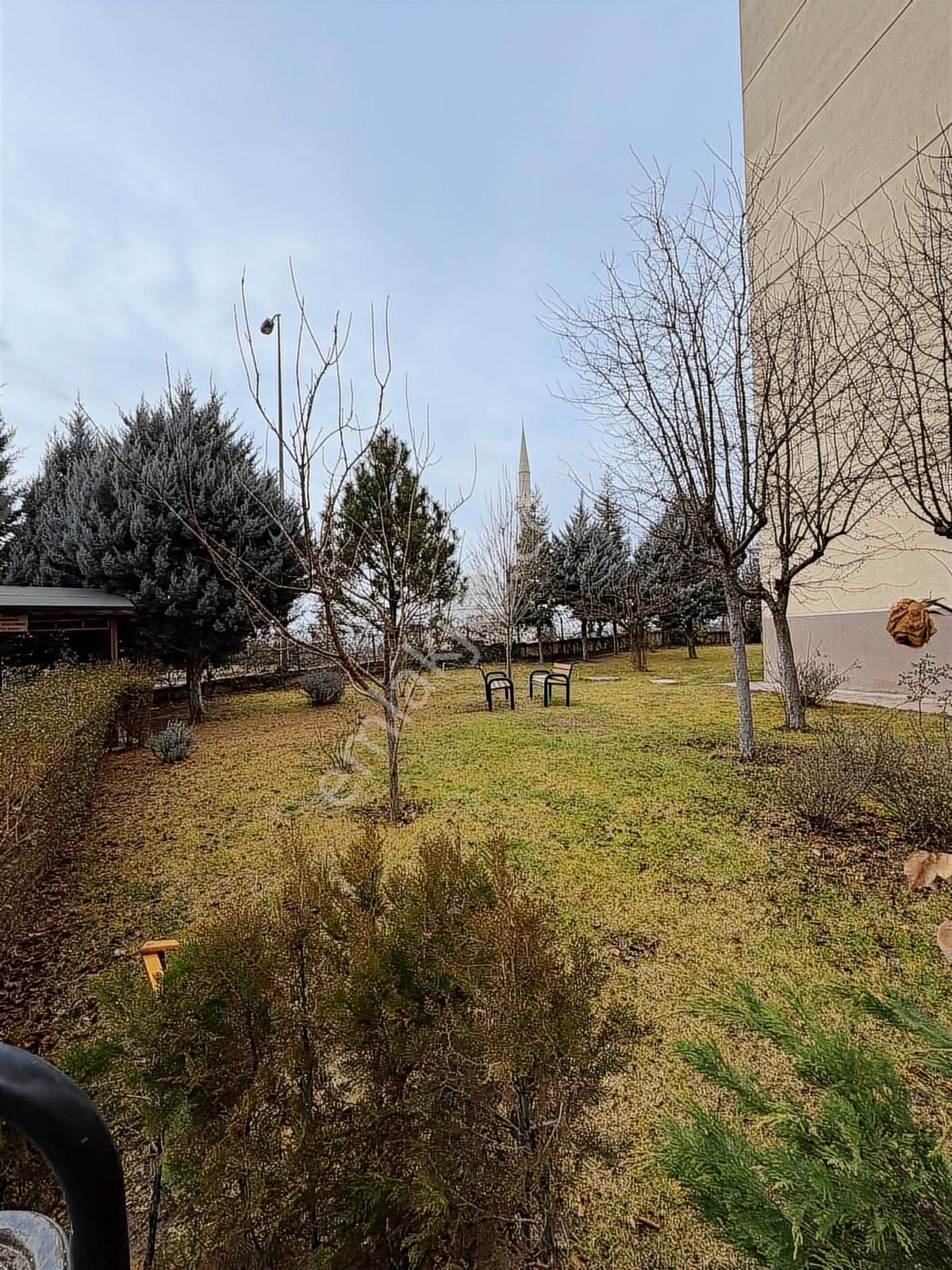 Ata Mahallesinde Güvenlikli Sitede Full Eşyalı Kiralık 3+1 - Görsel 33