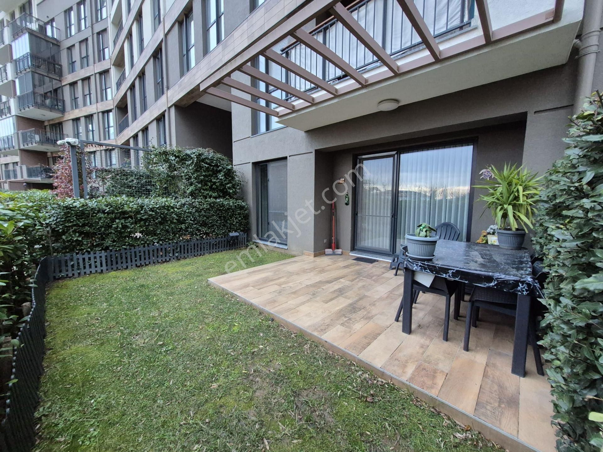 Seeworld Sinpaş Metrolife 1+1 80m2 Satılık Bahçe Katı Metro Life