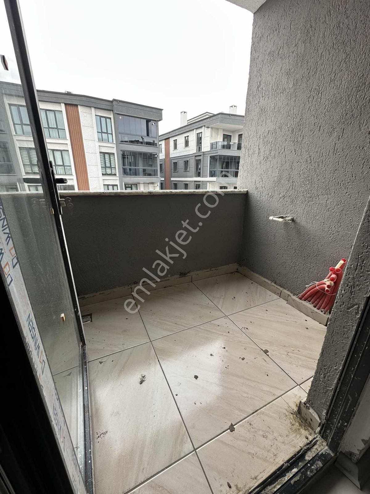 Kapaklı Devlet Hastanesi Karşısı ,ön Cephe,iskanlı,çift Balkon - Görsel 16