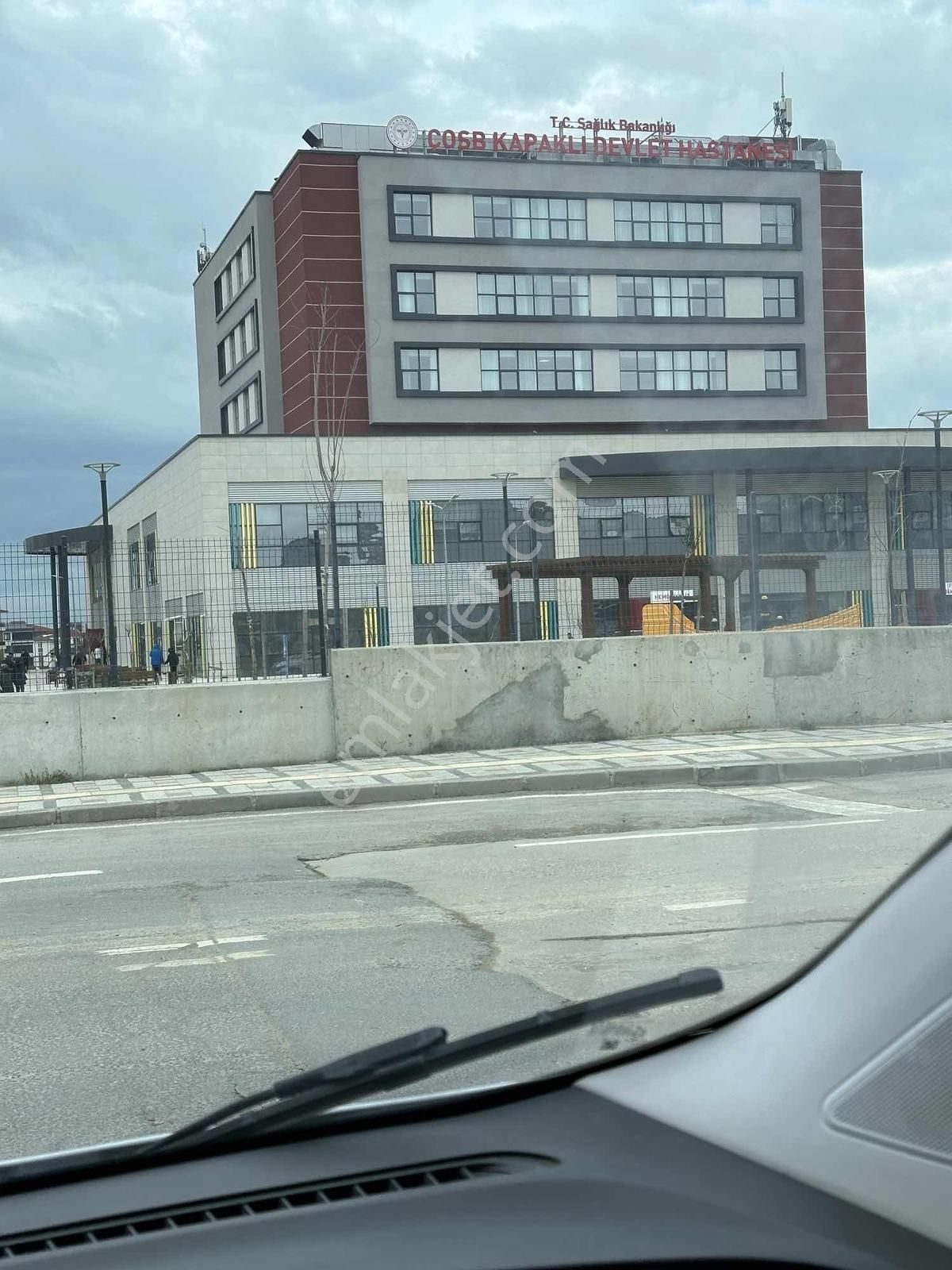Kapaklı Devlet Hastanesi Karşısı ,ön Cephe,iskanlı,çift Balkon - Görsel 12