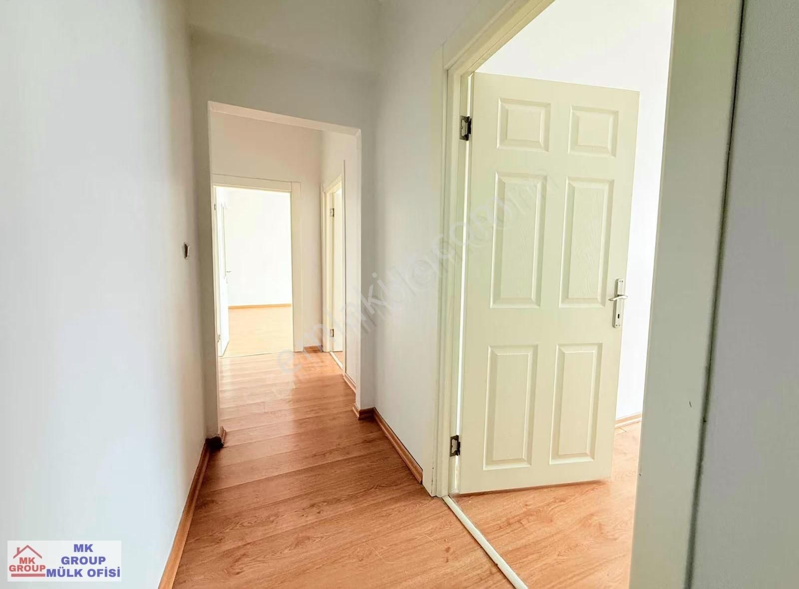 Papatya Caddesi'nde Tramvaya Yakın Çift Banyo 3+1 Kiralık Daire - Görsel 3