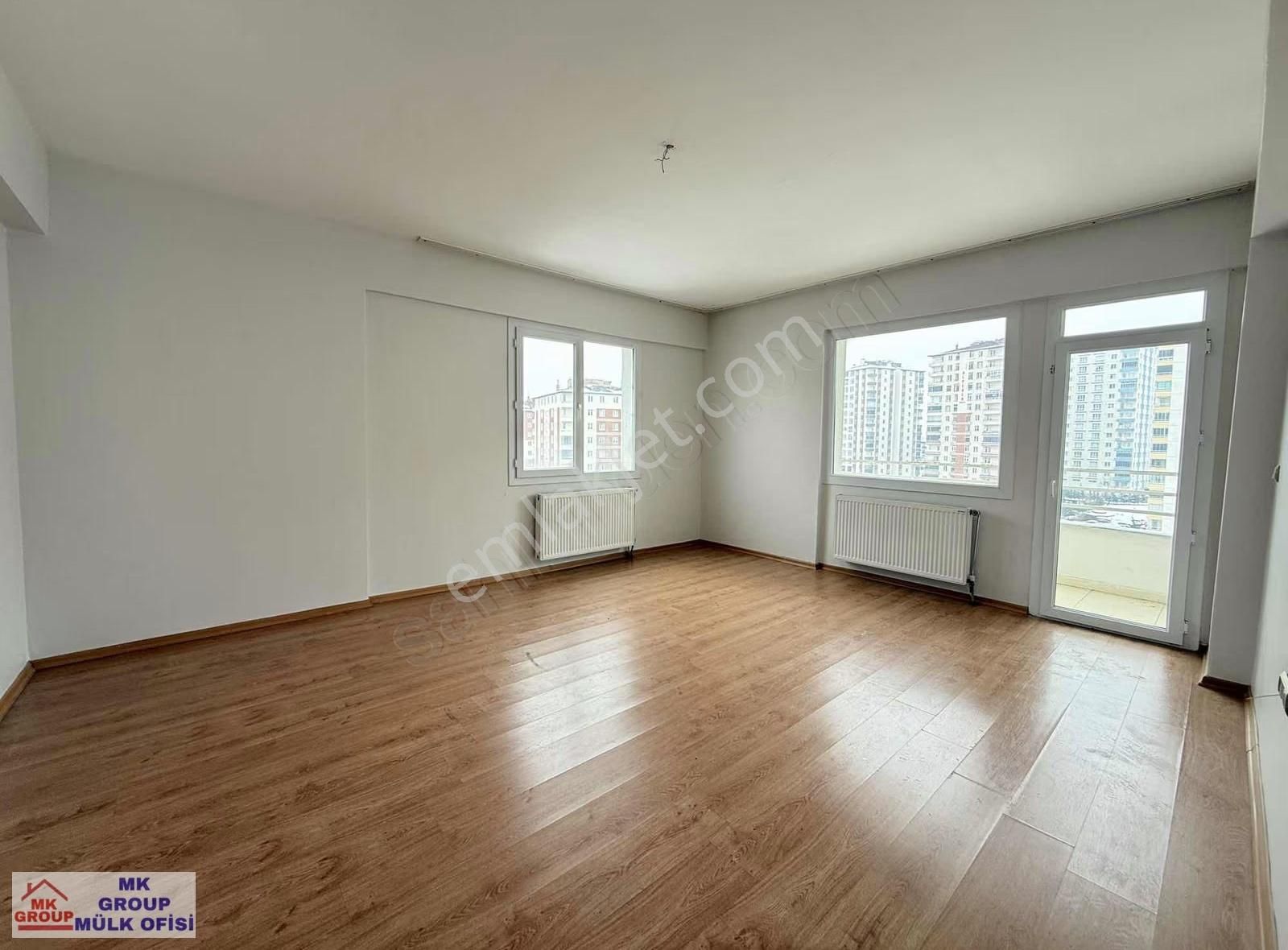 Papatya Caddesi'nde Tramvaya Yakın Çift Banyo 3+1 Kiralık Daire - Görsel 11