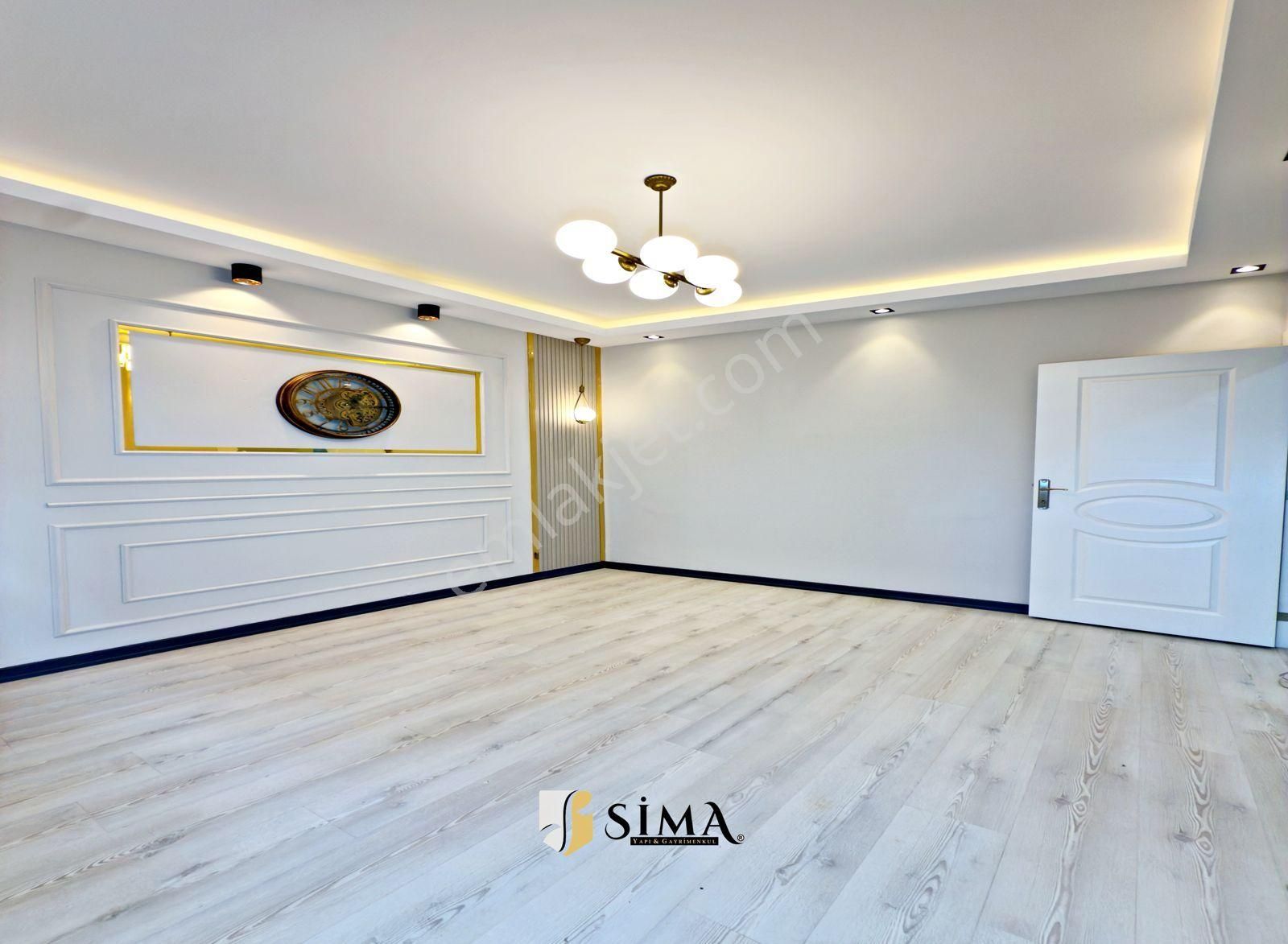 Metrobüse Yakın Butik Site İçi Kapalı Otoparklı 2+1 Satılık Daire - Görsel 3