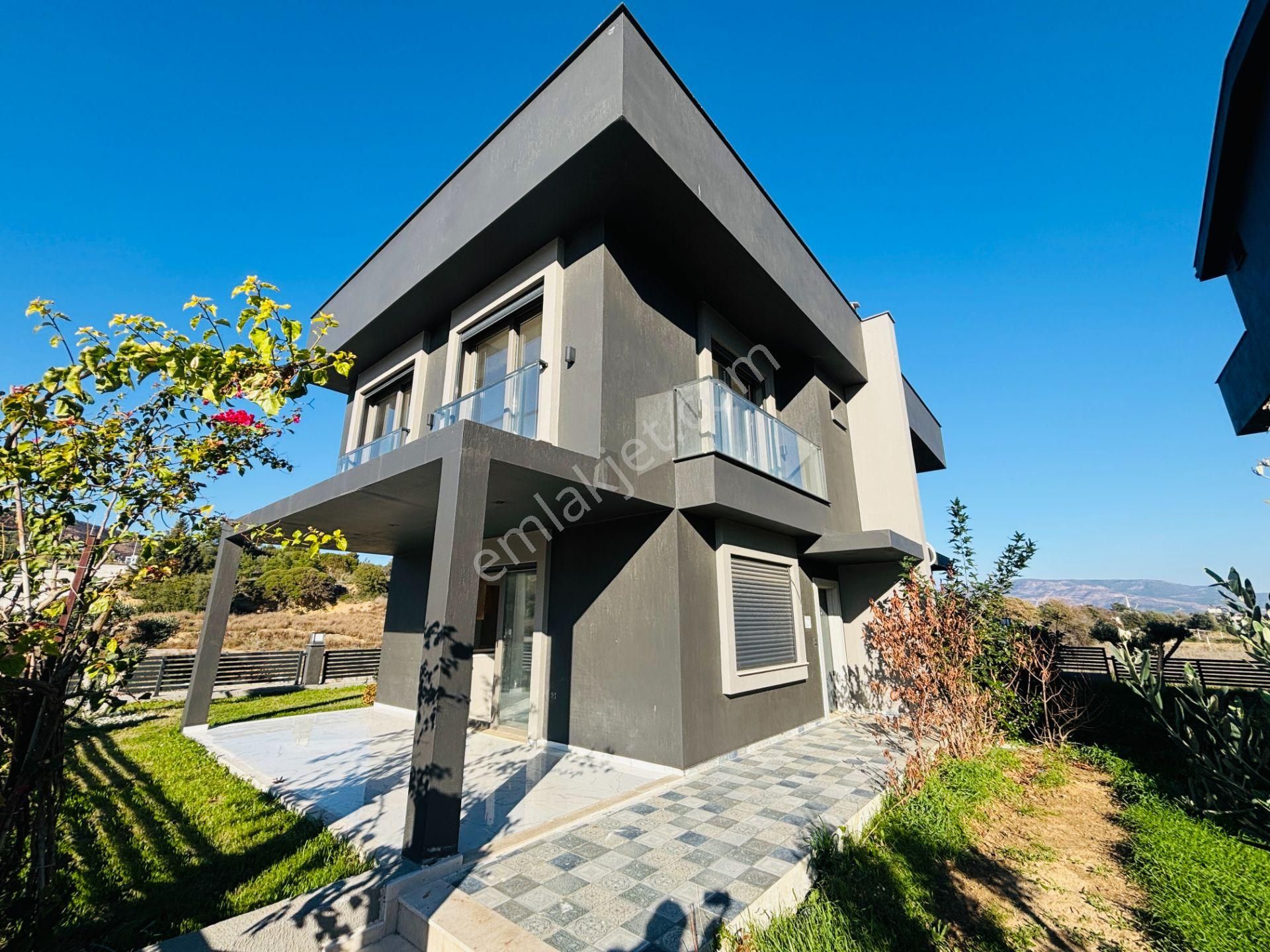 İzmir Seferihisar Atatürk Mahallesi’nde Denize Sıfır Müstakil Tapulu 3+1 Tripleks Yazlık Villa - Görsel 7