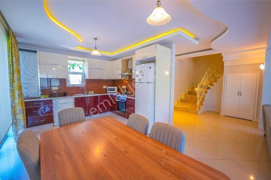 Fethiye Karagedik,çalış Plajına 250 Mt,satılık 5+1 Havuzlu Villa - Görsel 8