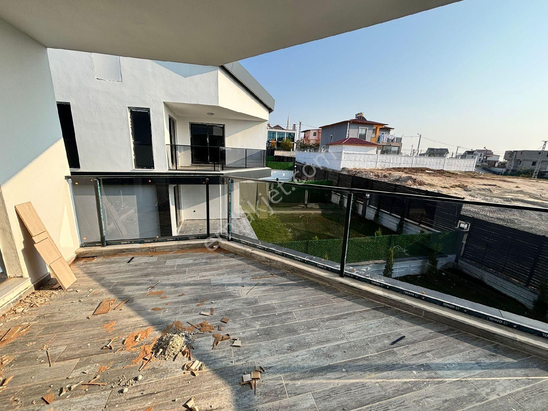 Çınarlıda Güvenlikli Site İçerisinde 5+1 Geniş Kiralık Villa - Görsel 28