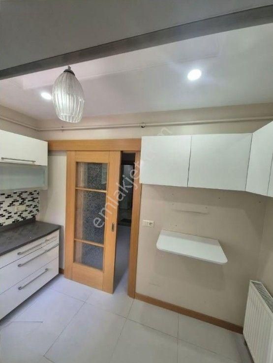 Boş ... Kadıköy 19 Mayıs Mahallesinde Balkonlu 3+1 Ebeveyn Banyolu İskanlı - Görsel 5