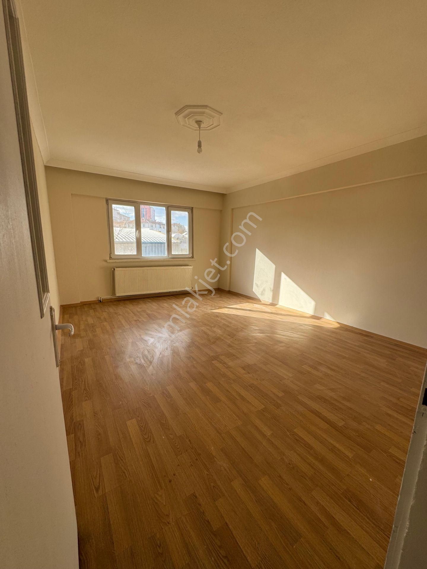 Sincan Andiçen Mahallesinde 3+1 Yapılı Yüksek Giriş Daire - Görsel 8