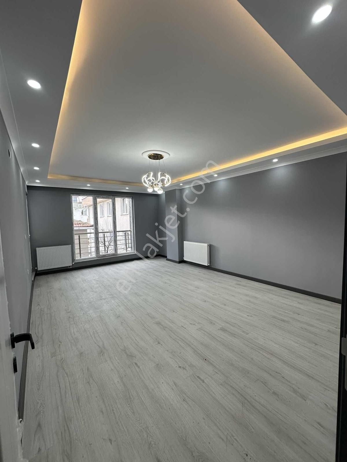 Kapaklı Bahçelievler De 3+1 Merkezi Yerde Otopark,ebeveyn Banyo - Görsel 17