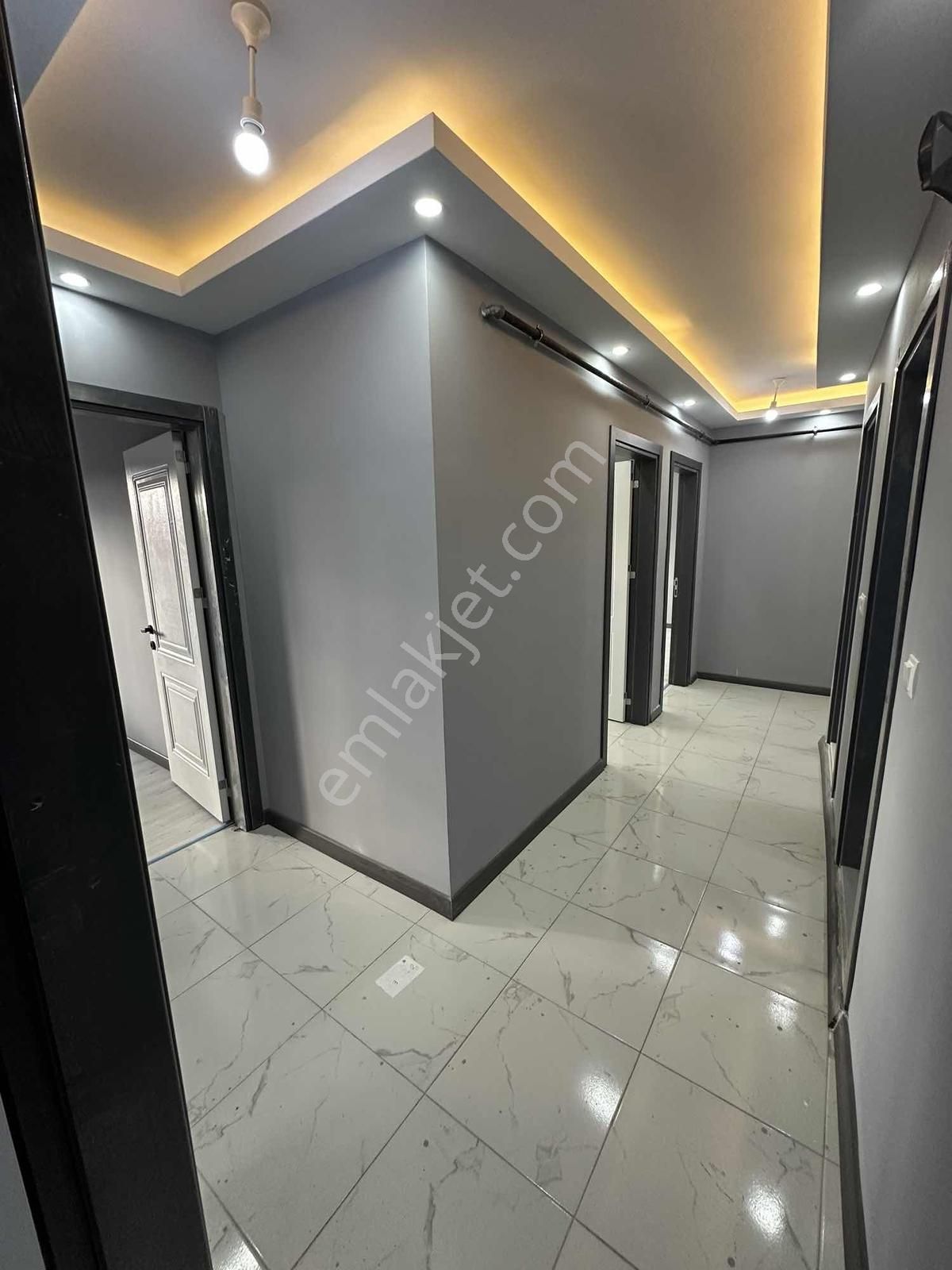 Kapaklı Bahçelievler De 3+1 Merkezi Yerde Otopark,ebeveyn Banyo - Görsel 18