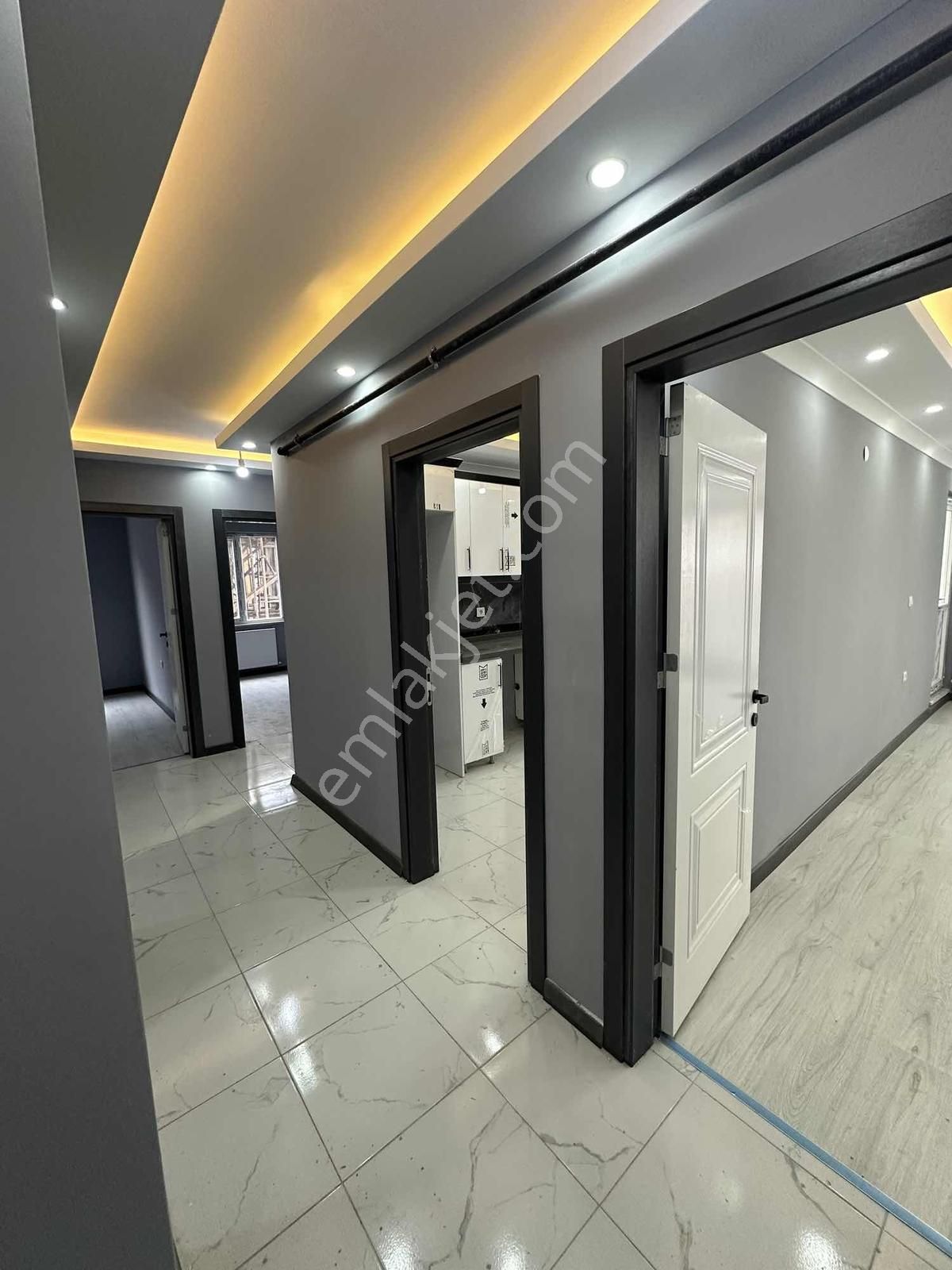 Kapaklı Bahçelievler De 3+1 Merkezi Yerde Otopark,ebeveyn Banyo - Görsel 19