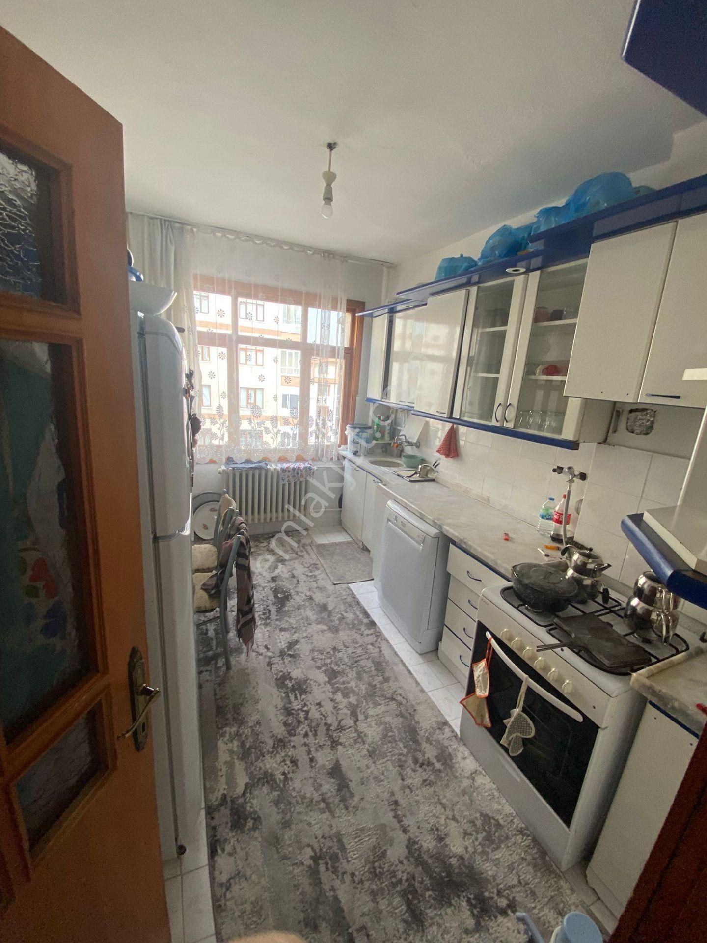 İsa Kavak Gayrimenkul’den Satılık 3+1 Daire – Selçuklu/mehmet Akif