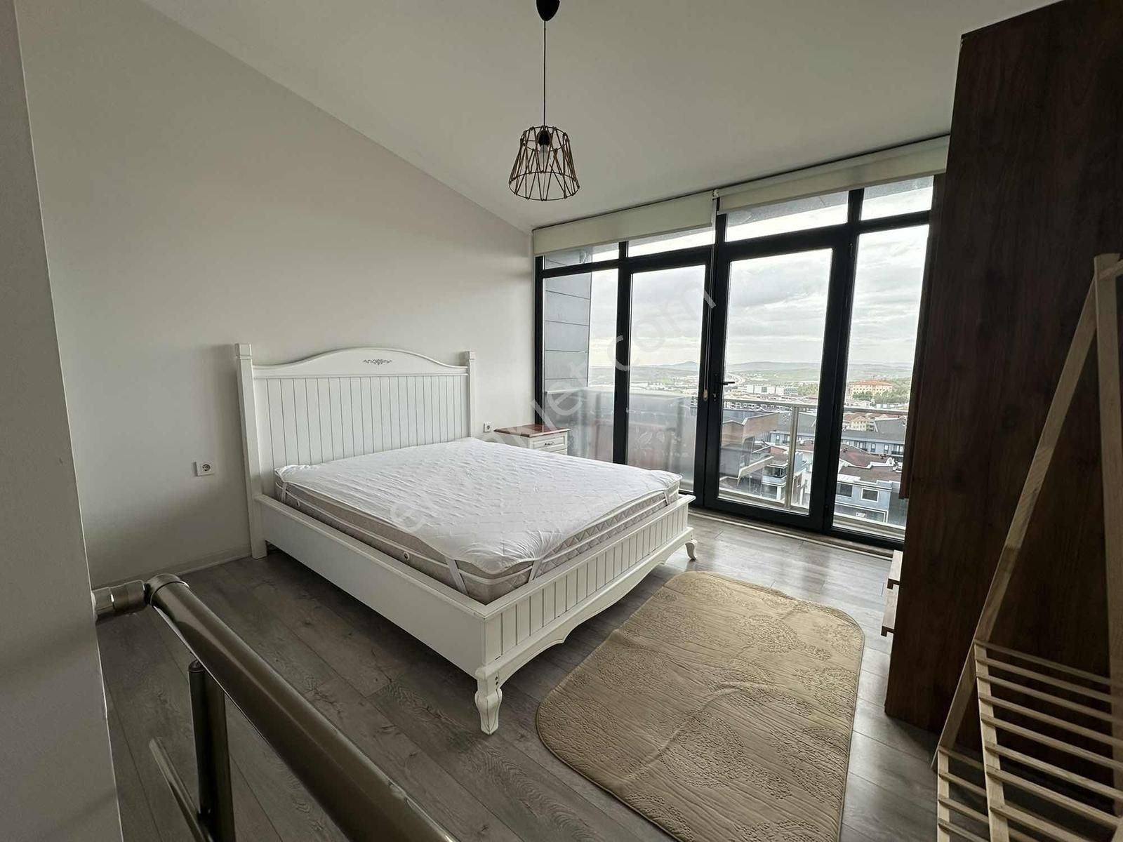 Gm Den 7/24 Güvenlik Spor Salonlu 1+1 Loft Eşyalı Kiralık Daire - Görsel 4