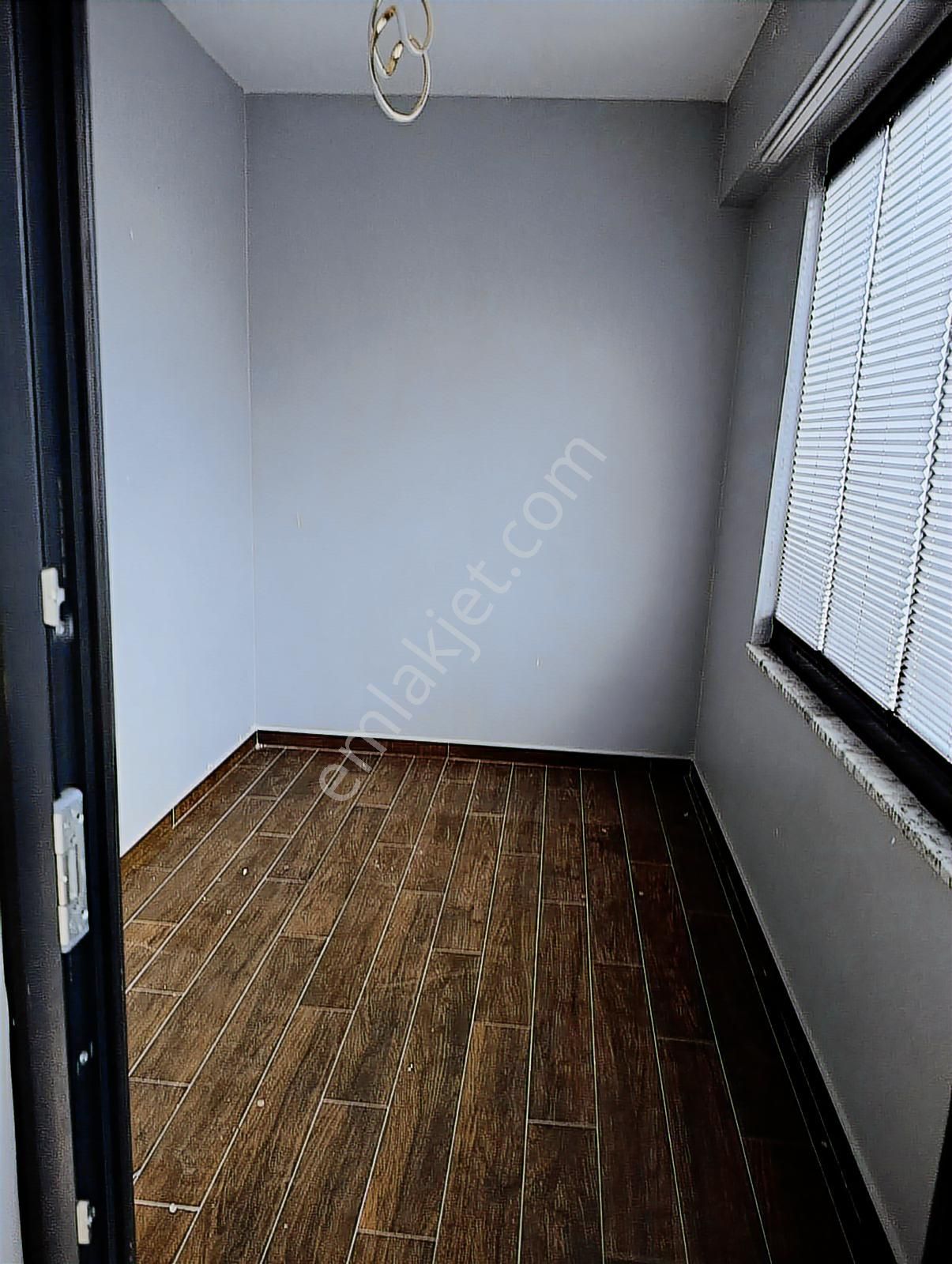 Kariyergayrimenul'den Ultralüks Siteiçi Arakat Kiralık Daire - Görsel 35