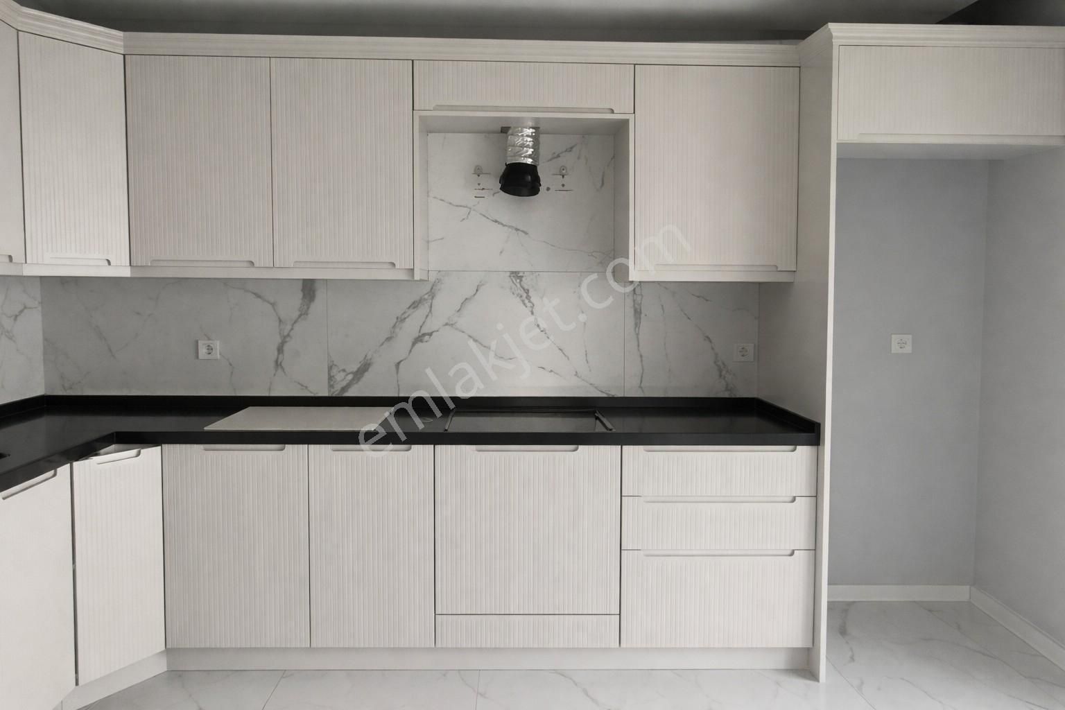 Kariyergayrimenul'den Ultralüks Siteiçi Arakat Kiralık Daire - Görsel 14