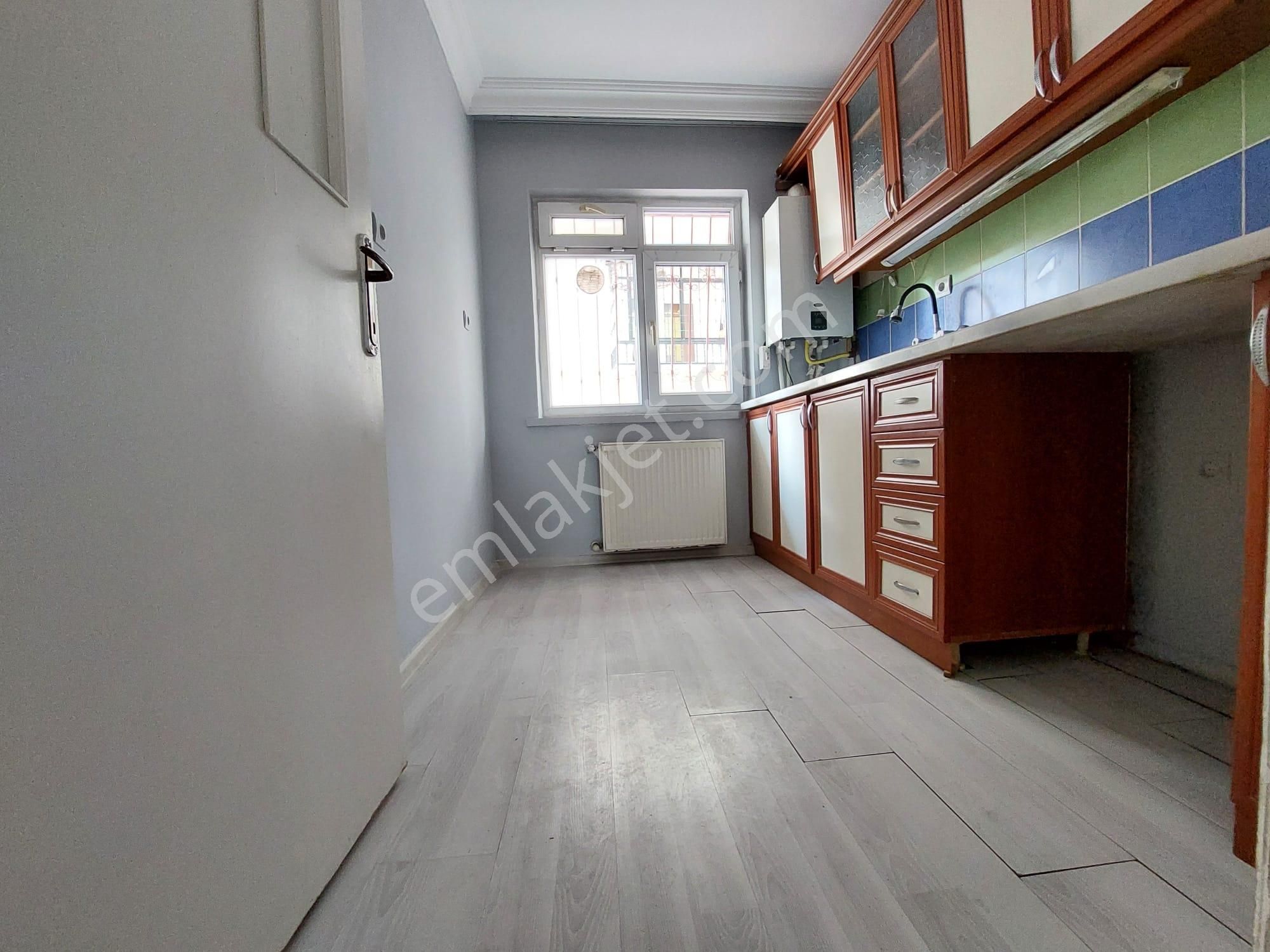 Kazım Karabekir Mah Satılık_2+1 İskanli_caddeye Yakın_boş Daire