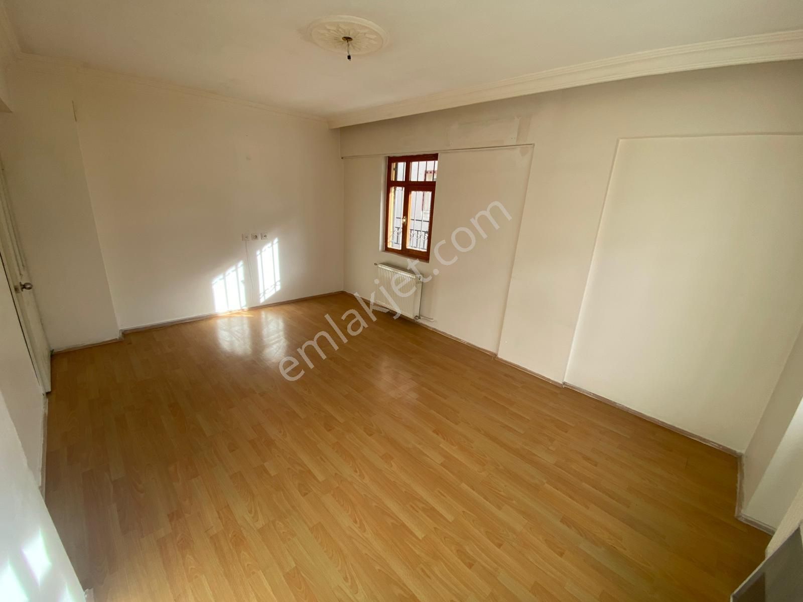 Plevne Mahallesinde 3+1 Katta Satılık Daire - Görsel 4