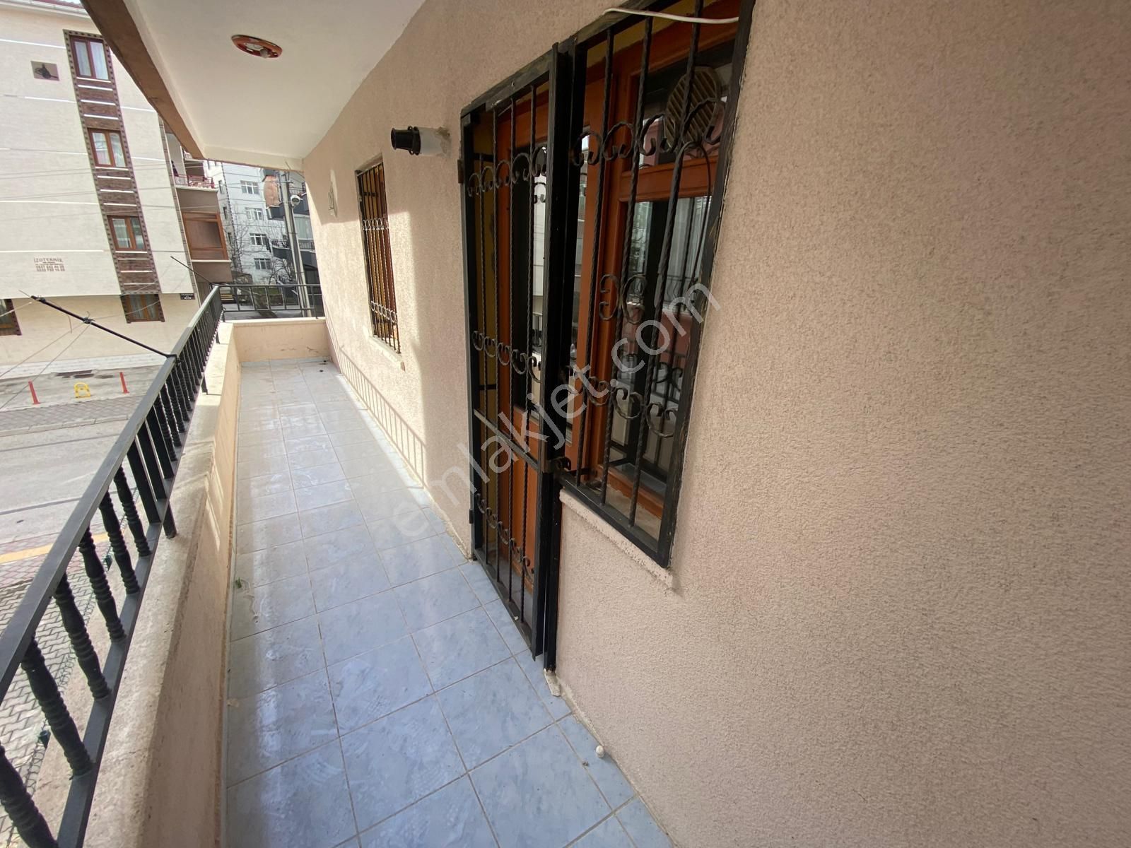 Plevne Mahallesinde 3+1 Katta Satılık Daire - Görsel 19