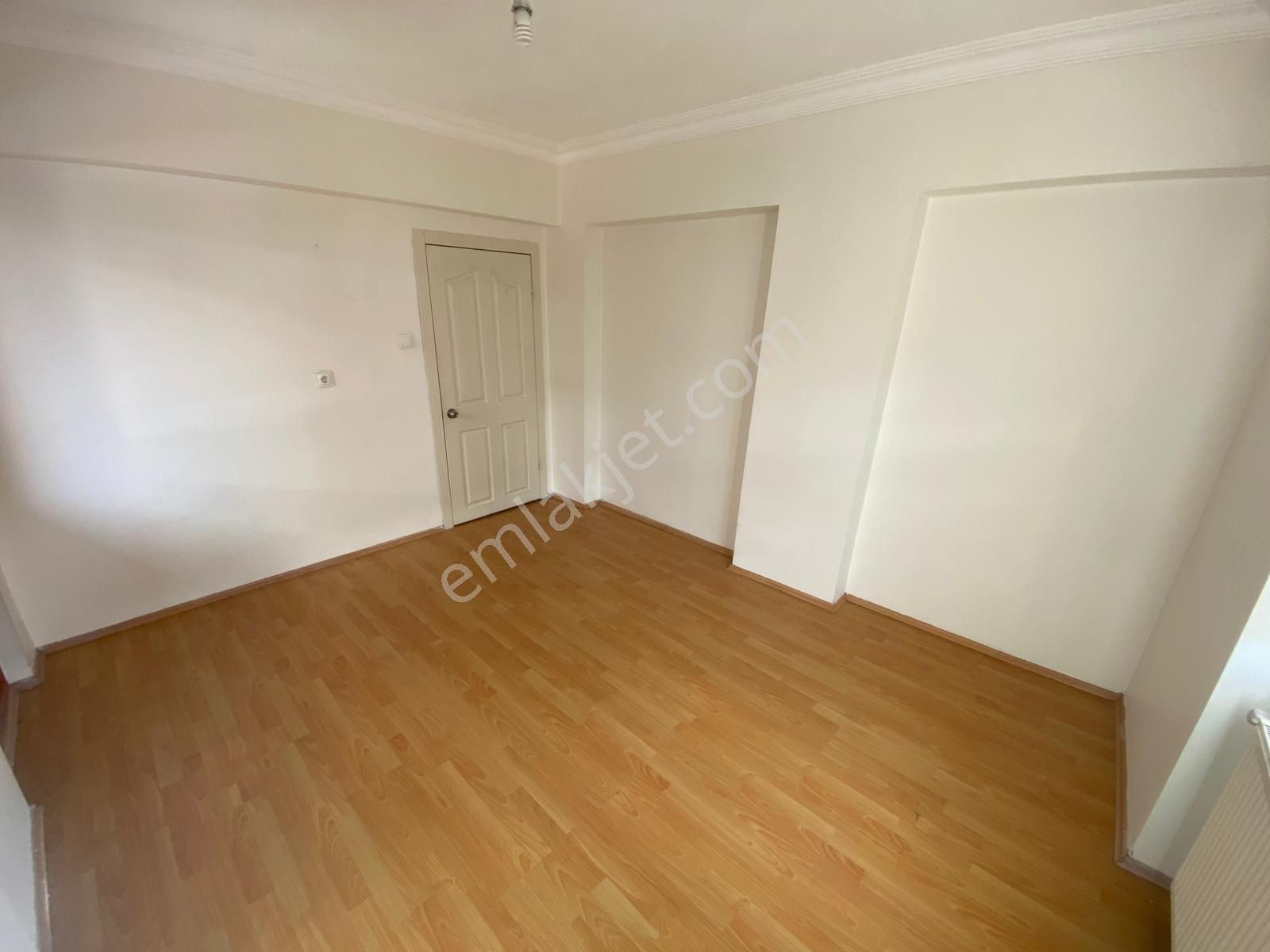 Plevne Mahallesinde 3+1 Katta Satılık Daire - Görsel 13