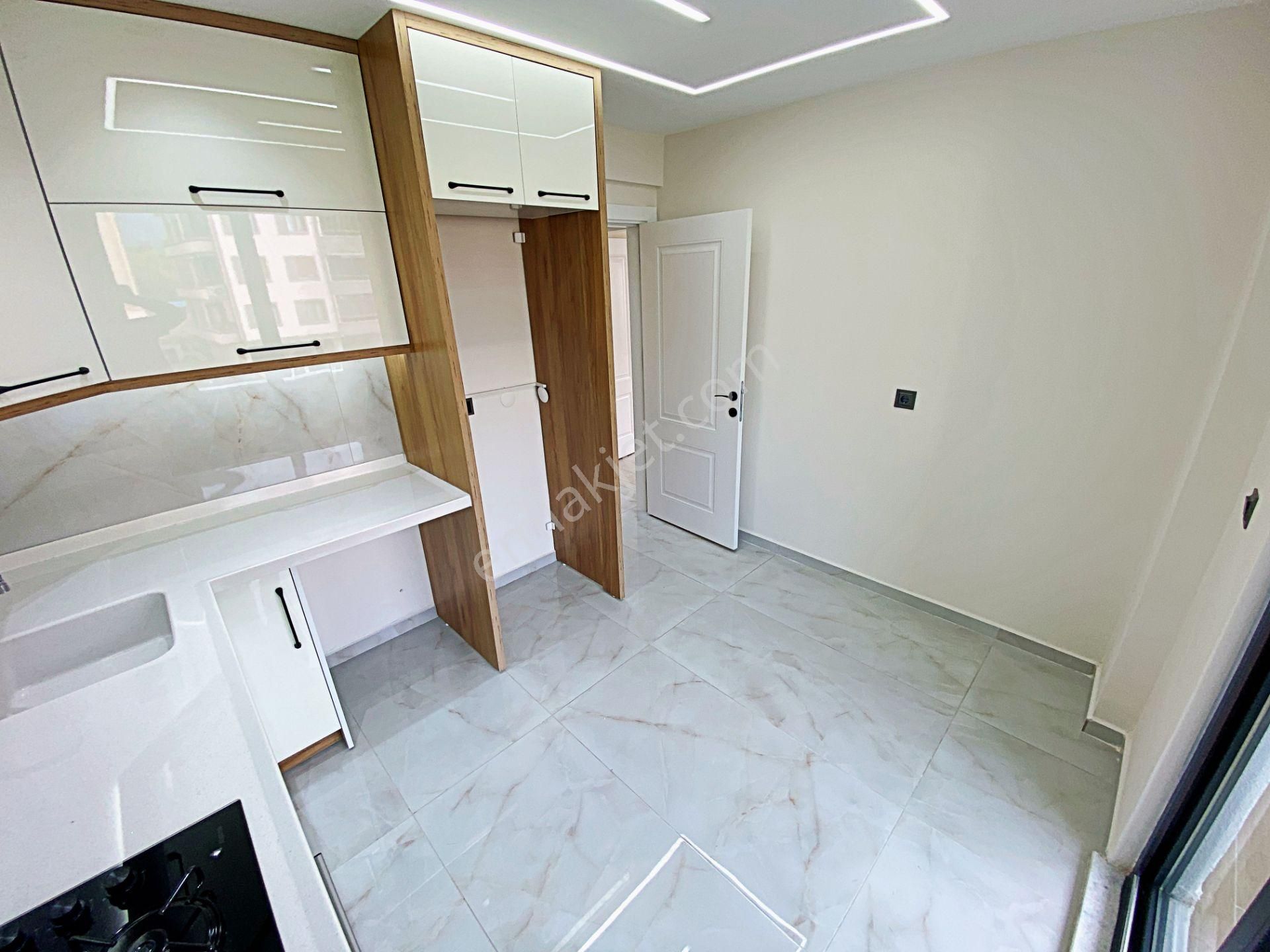 🌀gültaş Emlaktan Akçay Altınkumda Satılık 3+1 Ebeveyn Banyolu Otoparklı Daire - Görsel 6