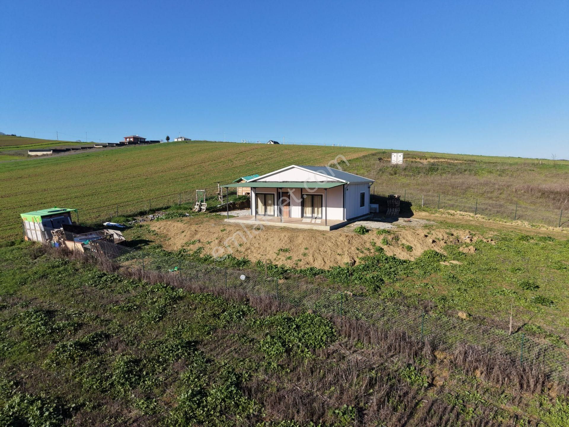 Körfez Çıraklıda 53 M2 Prefabrik Yapılı 1049 M2 Arsa Verandalı - Görsel 3