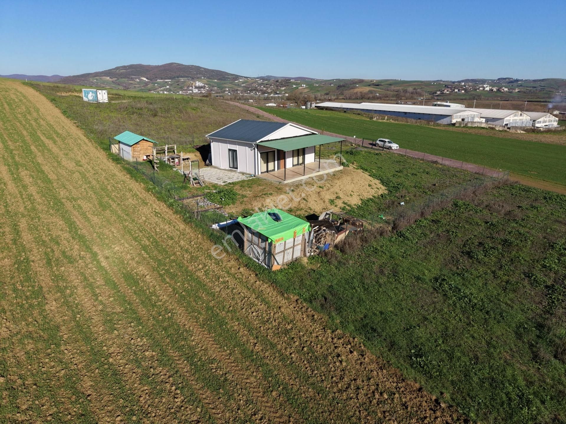 Körfez Çıraklıda 53 M2 Prefabrik Yapılı 1049 M2 Arsa Verandalı - Görsel 5