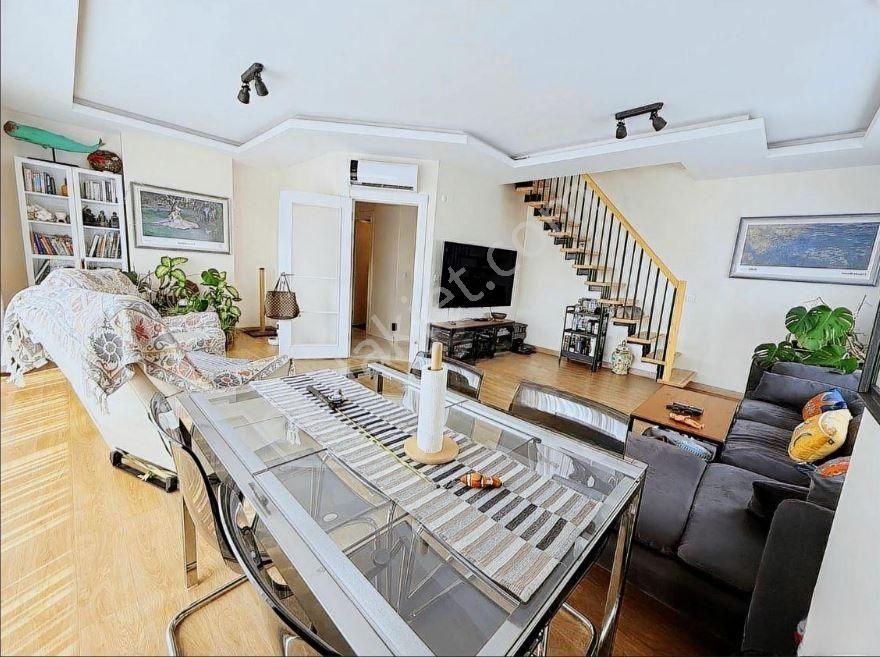 Ayşekadın Minibüs Cad. De Güney Cephe Önü Açık 4+1 Dubleks - Görsel 5