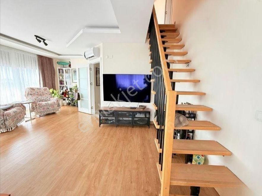 Ayşekadın Minibüs Cad. De Güney Cephe Önü Açık 4+1 Dubleks - Görsel 8