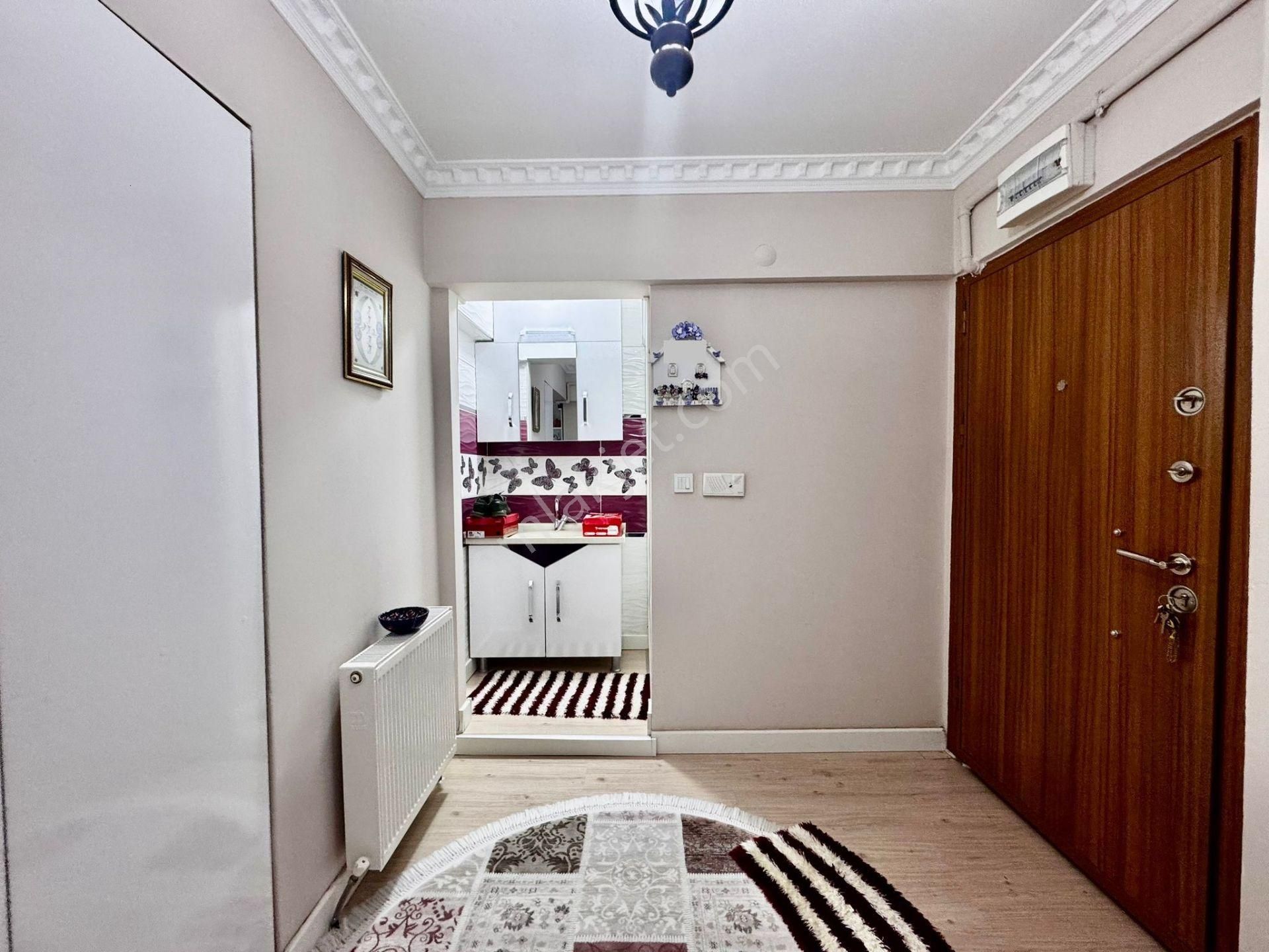 Kalecik Emlak'tan Çift Banyolu Asansörlü Teraslı 5+1 Dublex Daire - Görsel 15