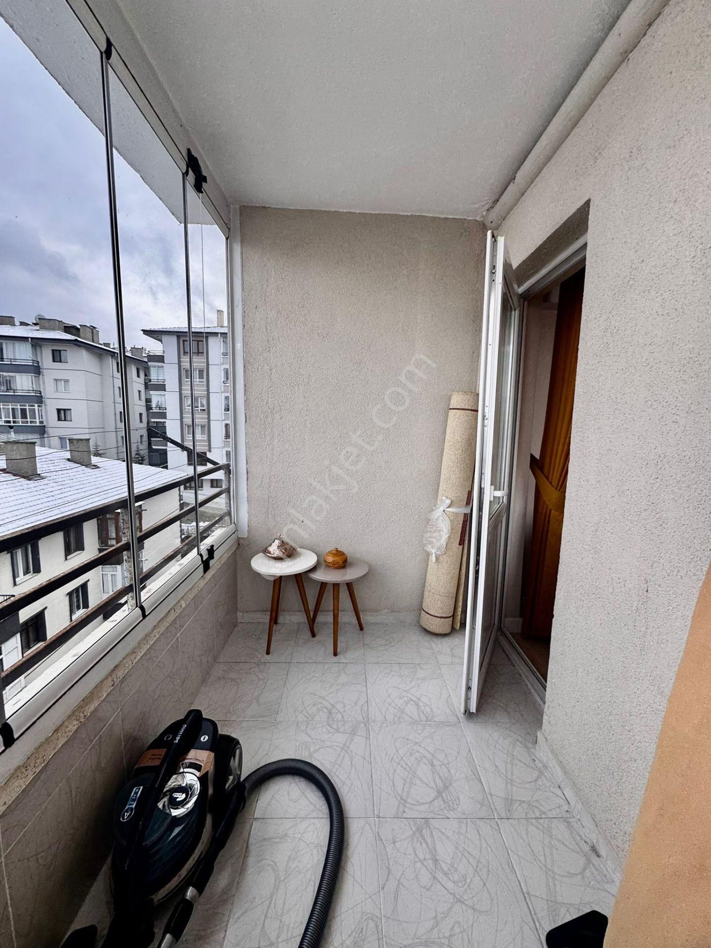Kalecik Emlak'tan Çift Banyolu Asansörlü Teraslı 5+1 Dublex Daire - Görsel 25