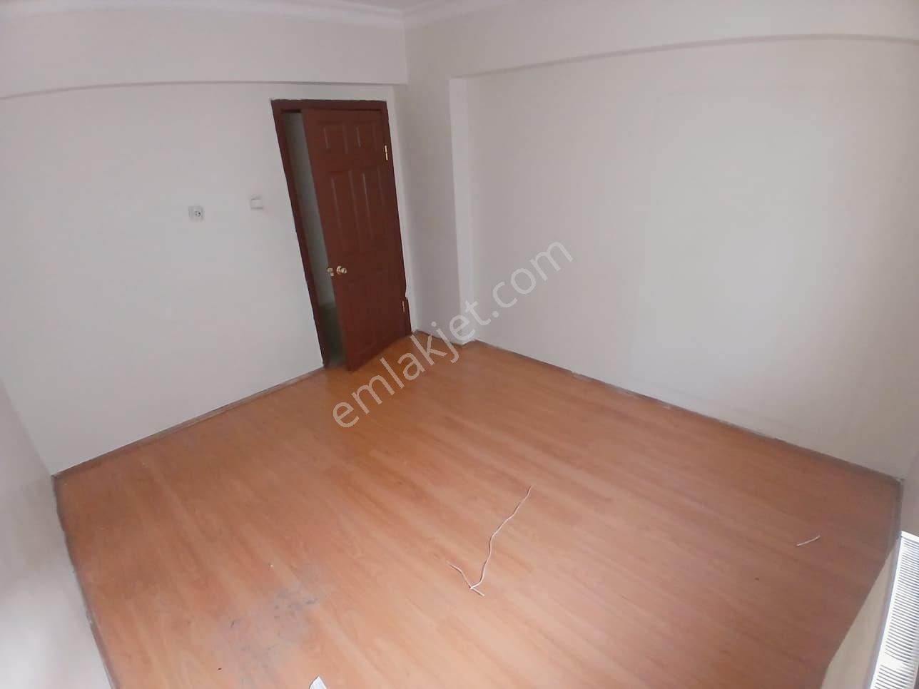 Adres'den Asansörlü Park Cepheli 3+1 Ara Katta Ön Cephe Daire - Görsel 6