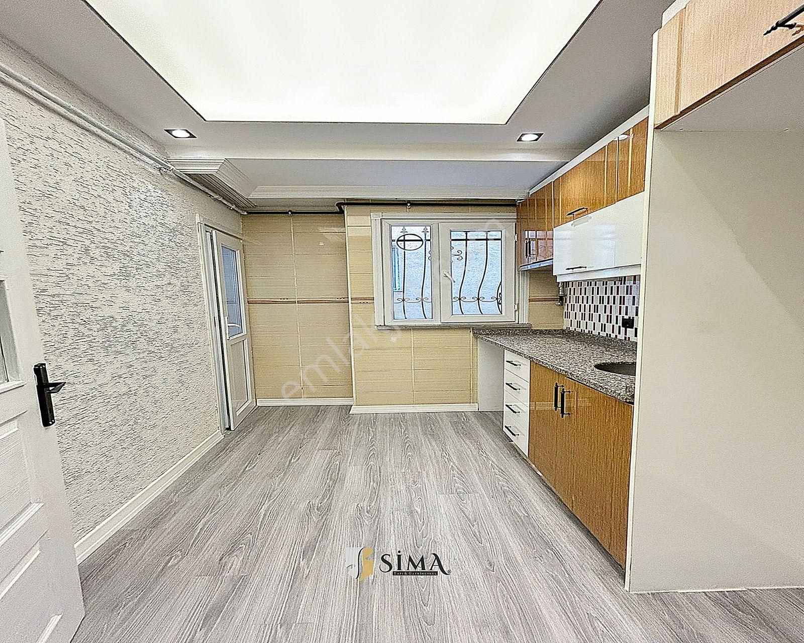 Metrobüse Yürüme Mesafesinde Balkonlu Dekorlu 2+1 Yüksek Giriş - Görsel 8