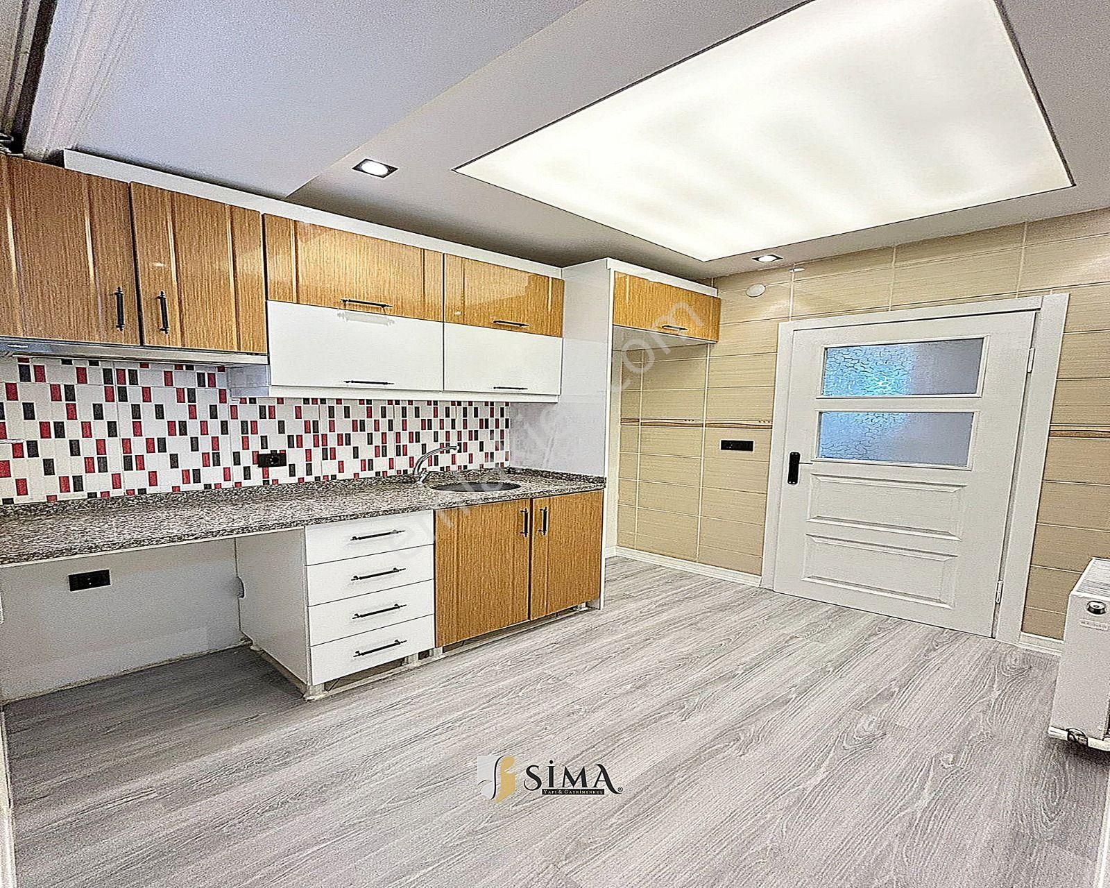 Metrobüse Yürüme Mesafesinde Balkonlu Dekorlu 2+1 Yüksek Giriş - Görsel 6