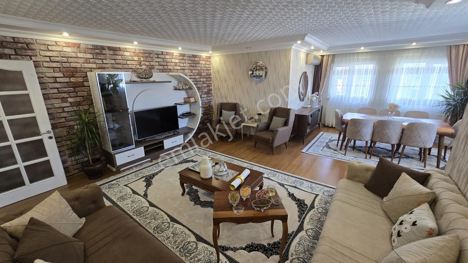 Beylikdüzü Adnan Kahveci 200 M² İçi Yapılı 4+2 Dubleks Daire - Görsel 11