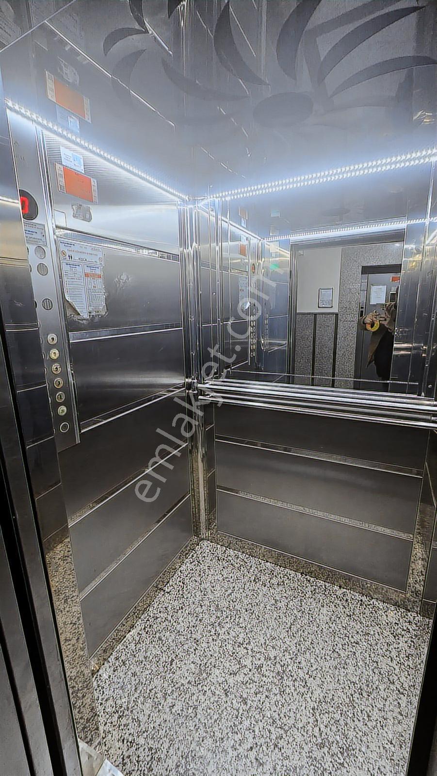 Beylikdüzü Adnan Kahveci 200 M² İçi Yapılı 4+2 Dubleks Daire - Görsel 19