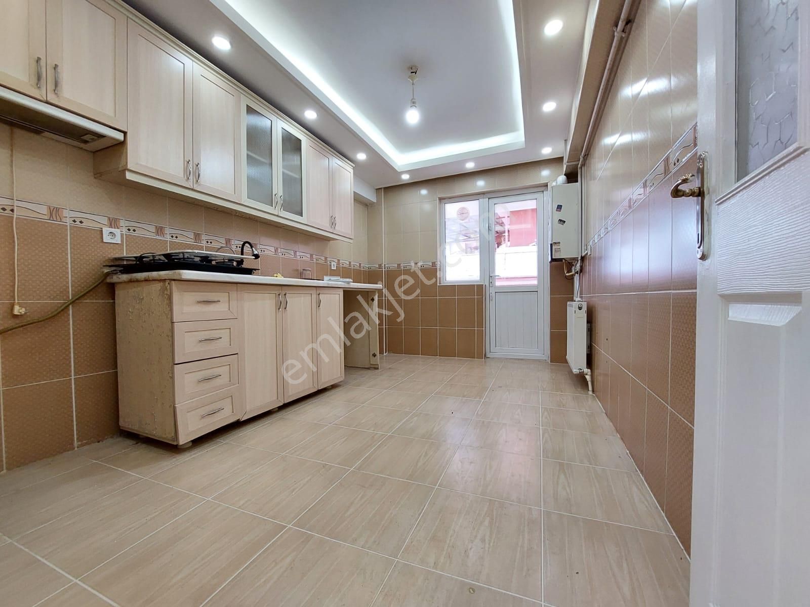 Süvari Mah_kiralık_3+1_katta_ful Yapılı_çift Banyolu_geniş Daire