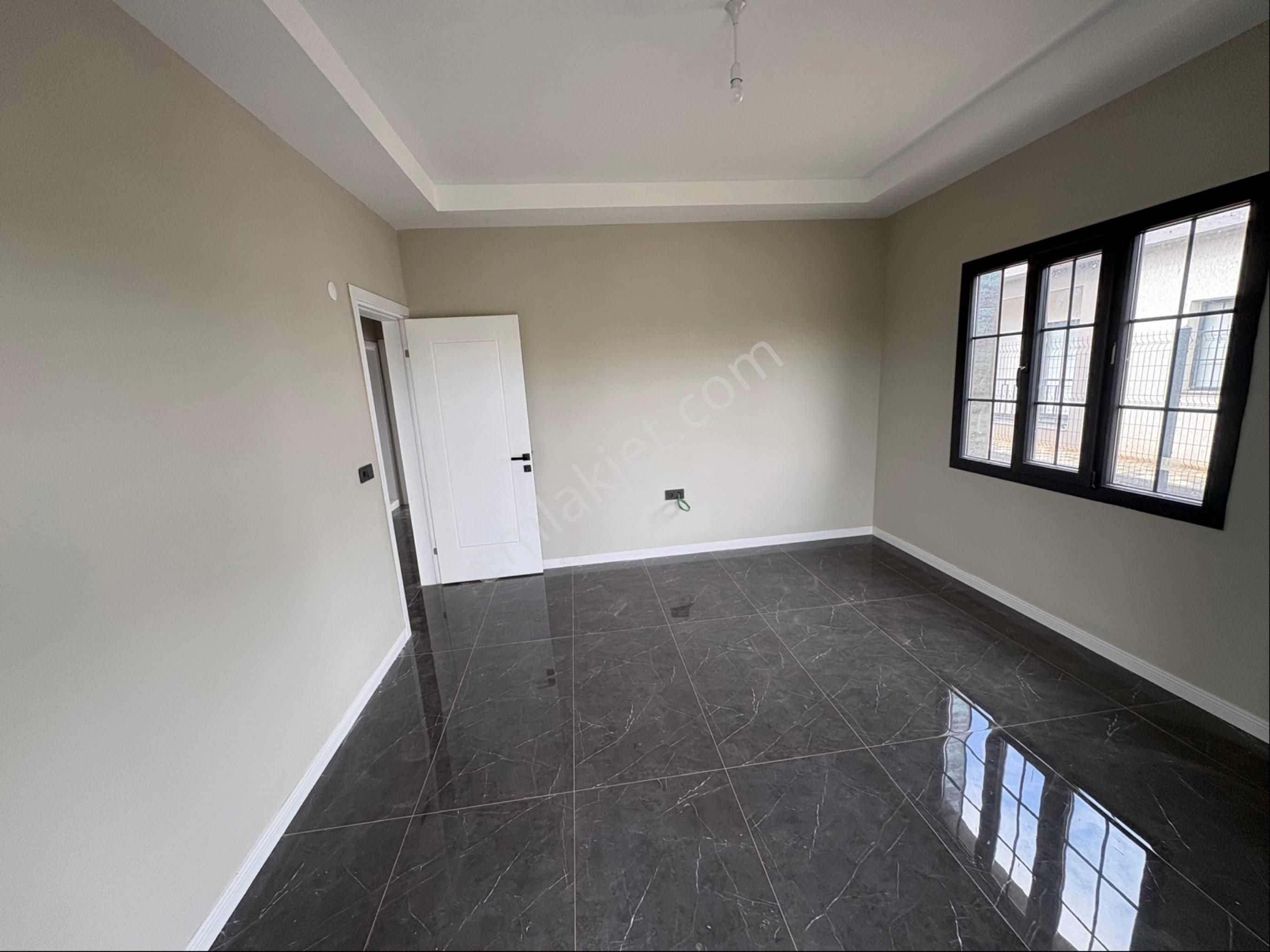 Miray Emlaktan Sevindikli Mahallesinde Satılık 3+1 Villa - Görsel 20