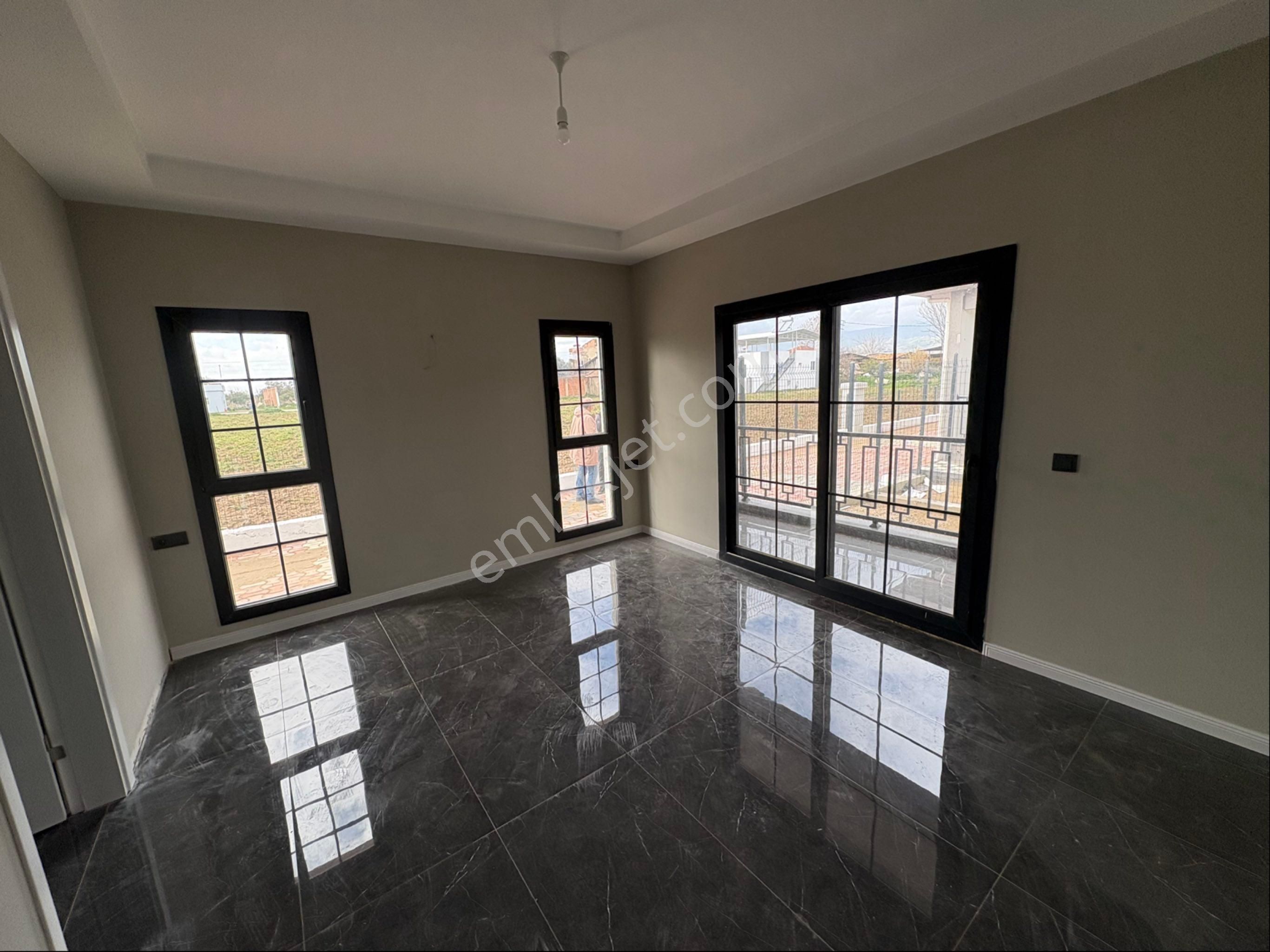 Miray Emlaktan Sevindikli Mahallesinde Satılık 3+1 Villa - Görsel 33