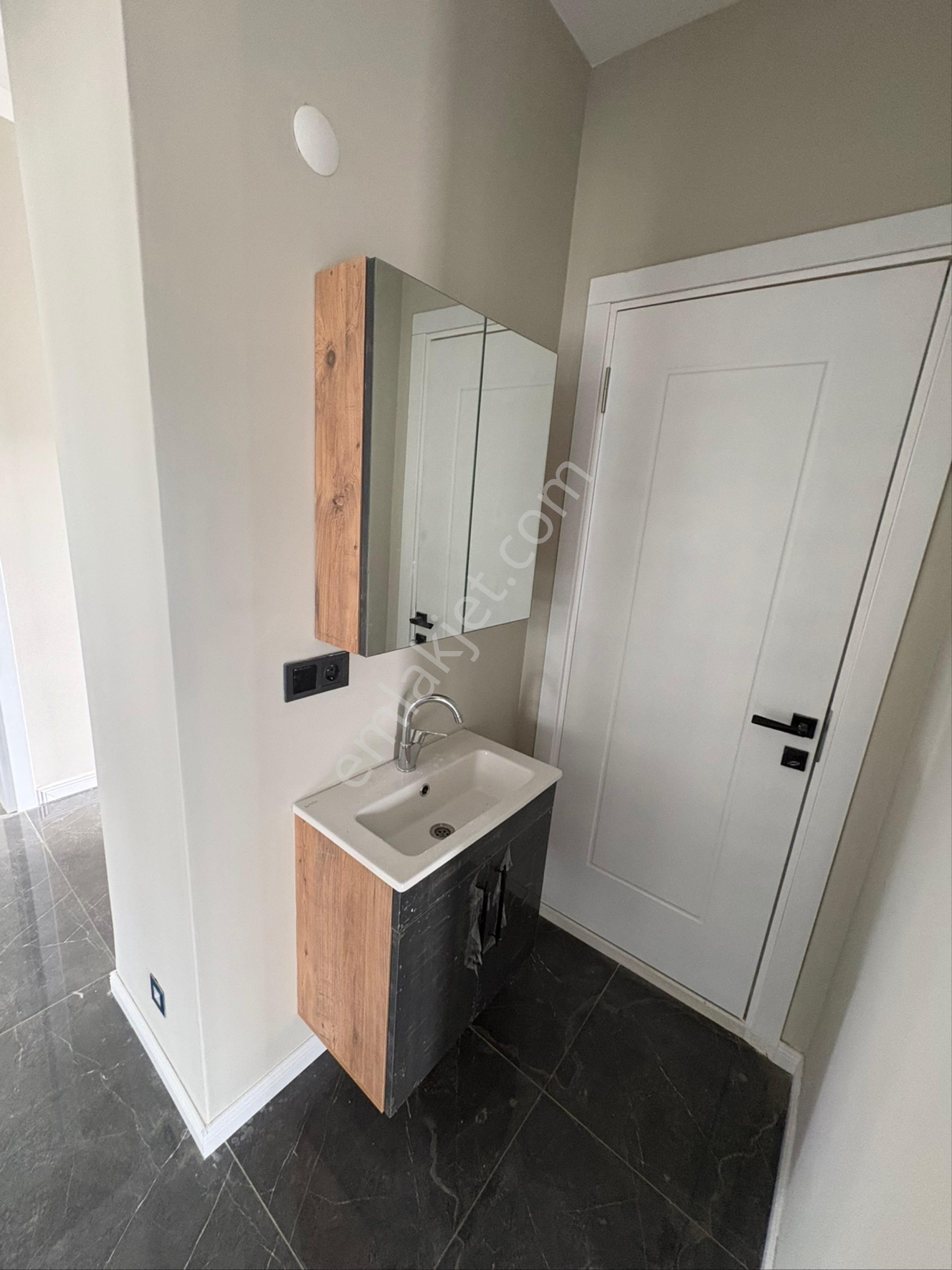 Miray Emlaktan Sevindikli Mahallesinde Satılık 3+1 Villa - Görsel 29