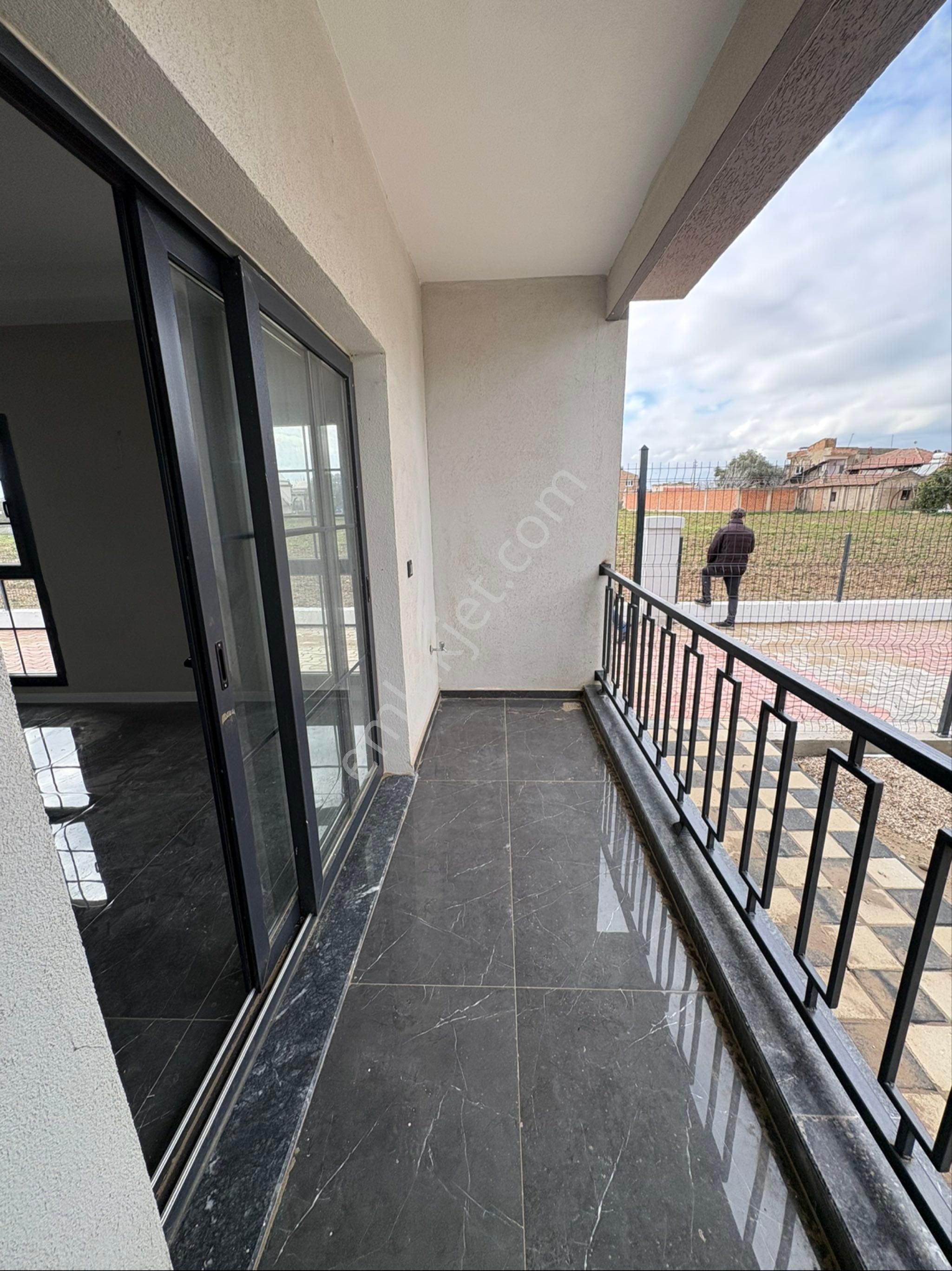 Miray Emlaktan Sevindikli Mahallesinde Satılık 3+1 Villa - Görsel 42