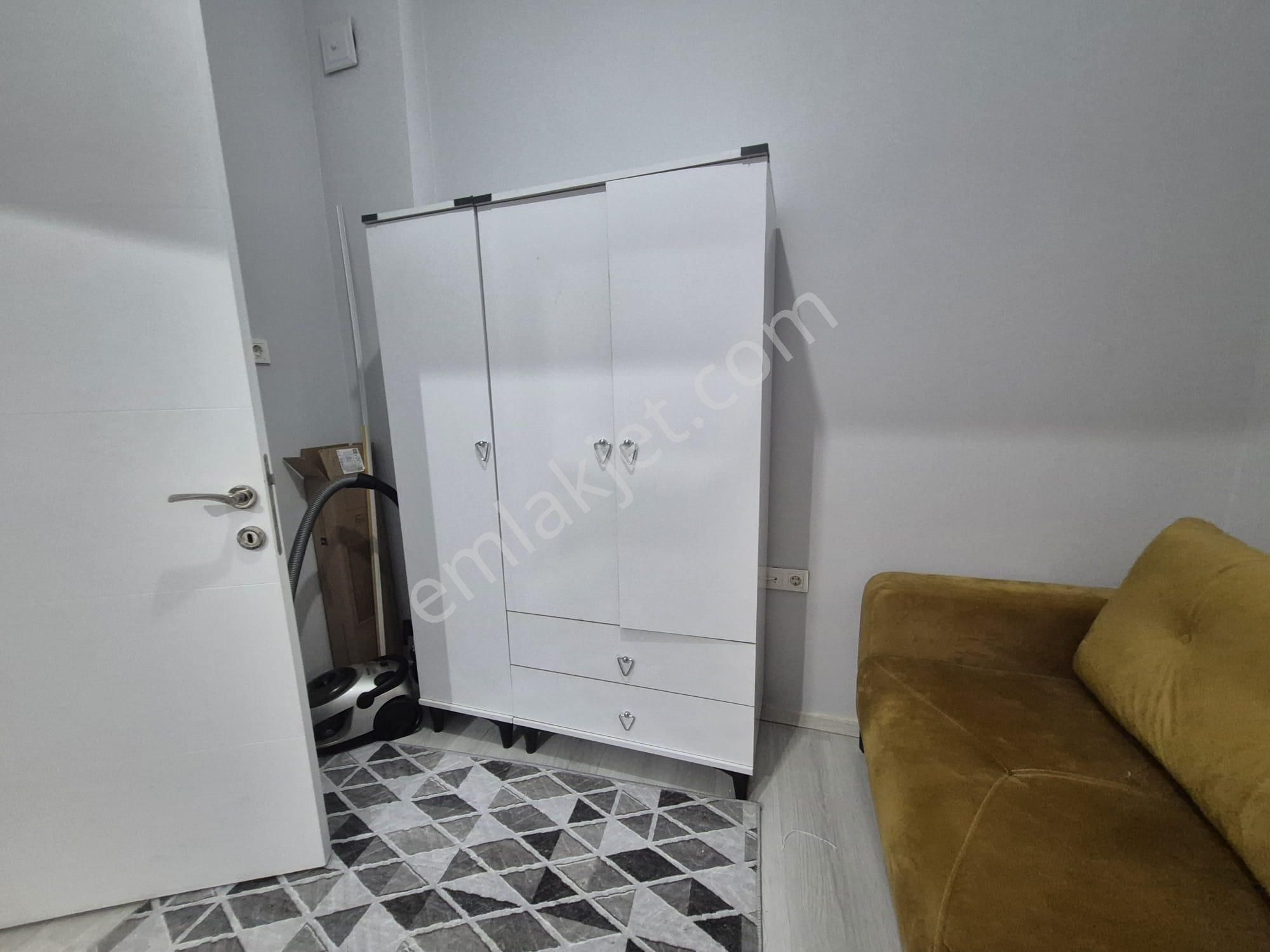 Golden Globy Edremit Cumhuriyet Meydanına Yürüme Mesafesinde Kiralık Eşyalı 1+1 Daire - Görsel 6