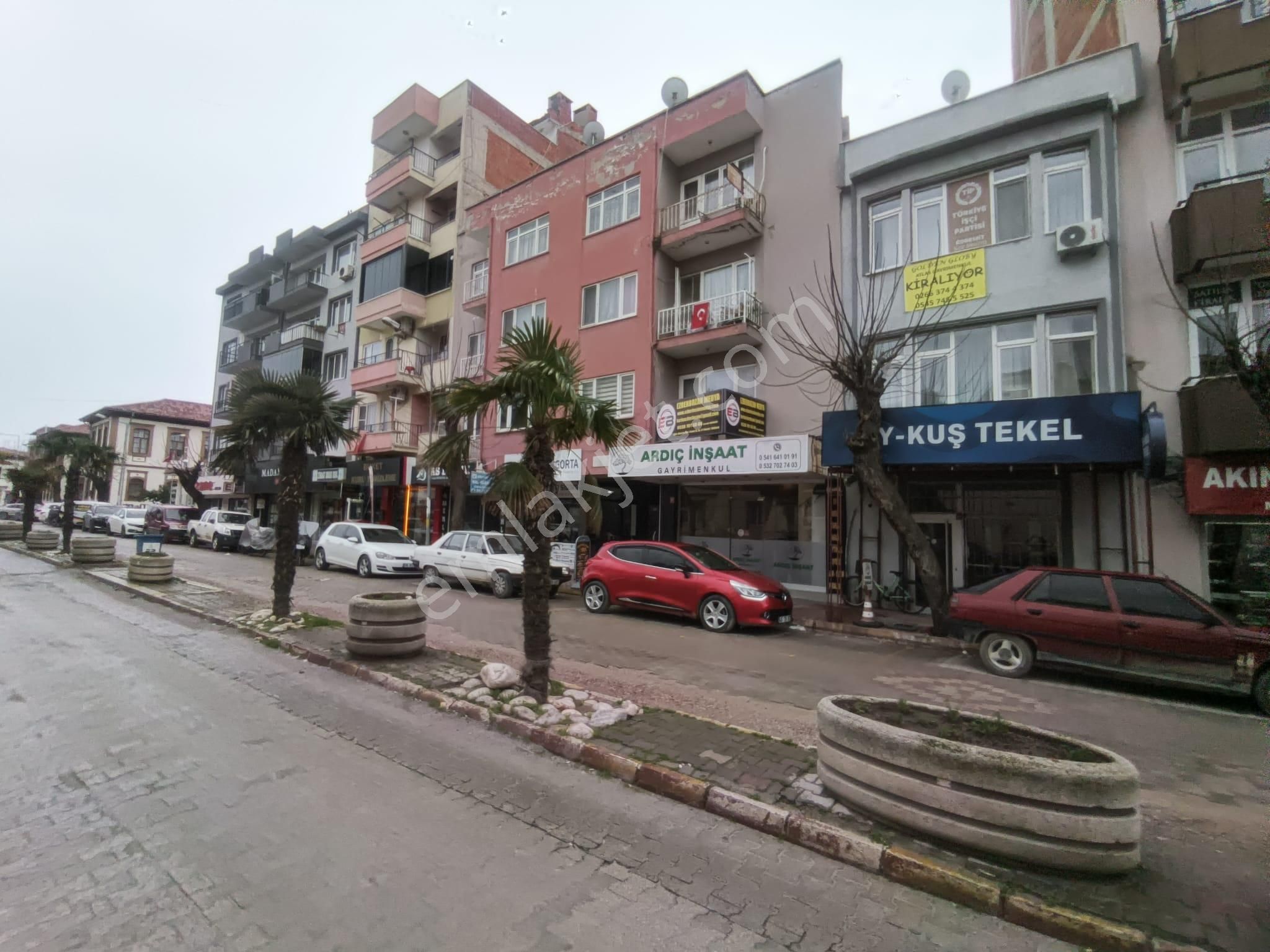 Golden Globy Edremit Cumhuriyet Meydanına Yürüme Mesafesinde Kiralık Eşyalı 1+1 Daire - Görsel 21