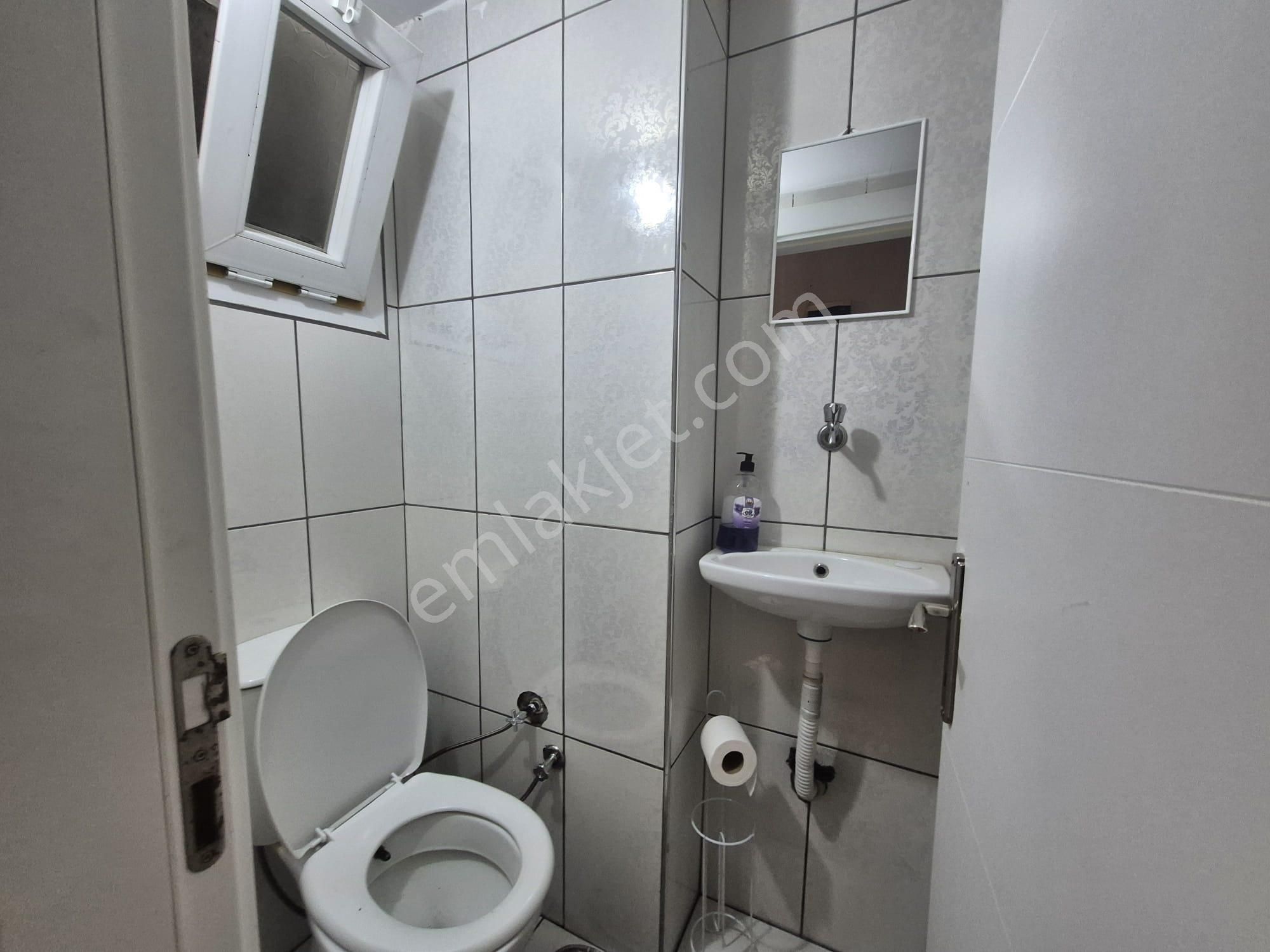 Golden Globy Edremit Cumhuriyet Meydanına Yürüme Mesafesinde Kiralık Eşyalı 1+1 Daire - Görsel 9