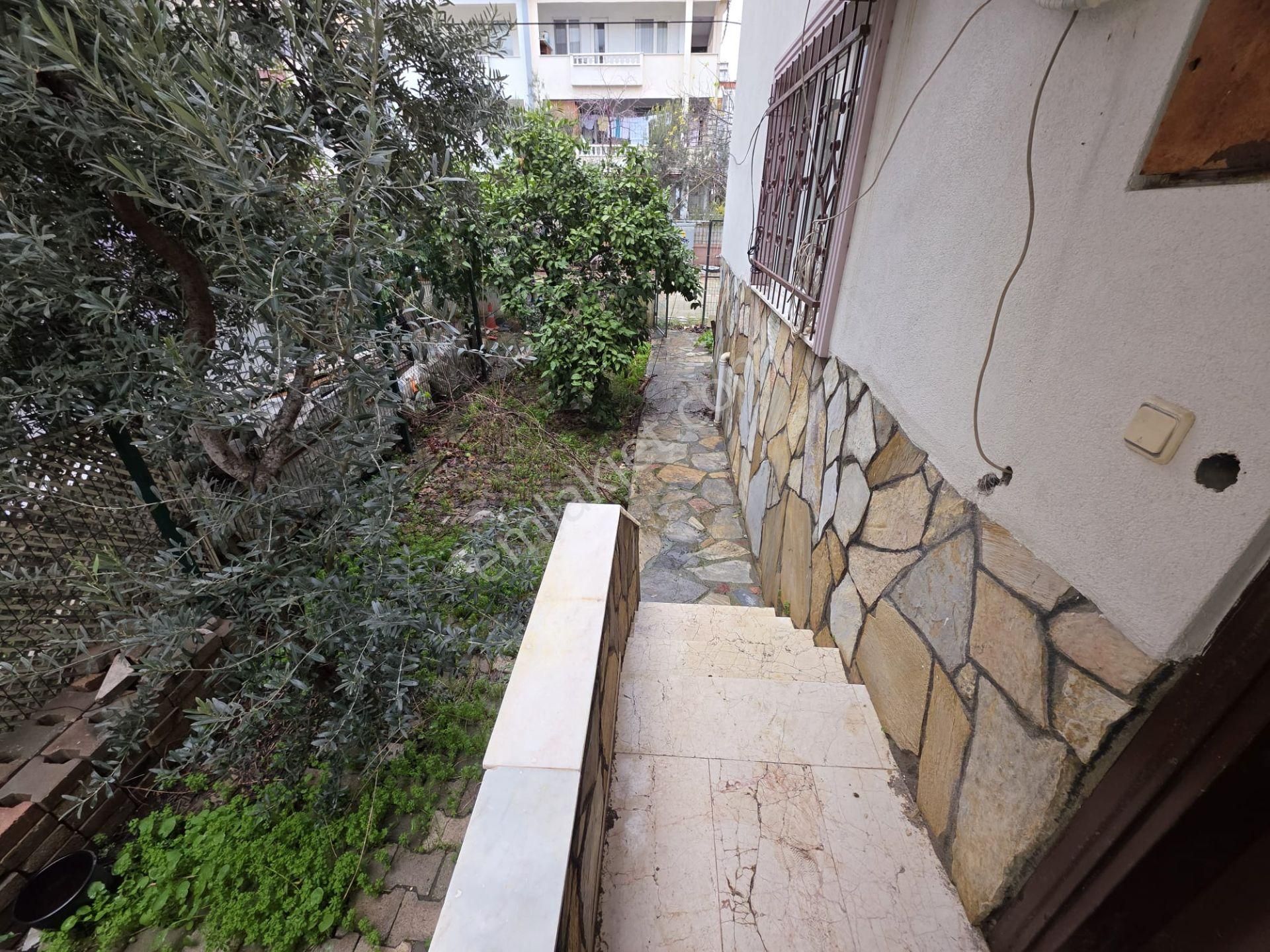 Yetkili Irmaksudan Akçay Da 4 Katlı Bahçeli 3+2 Hesaplı Villa - Görsel 10